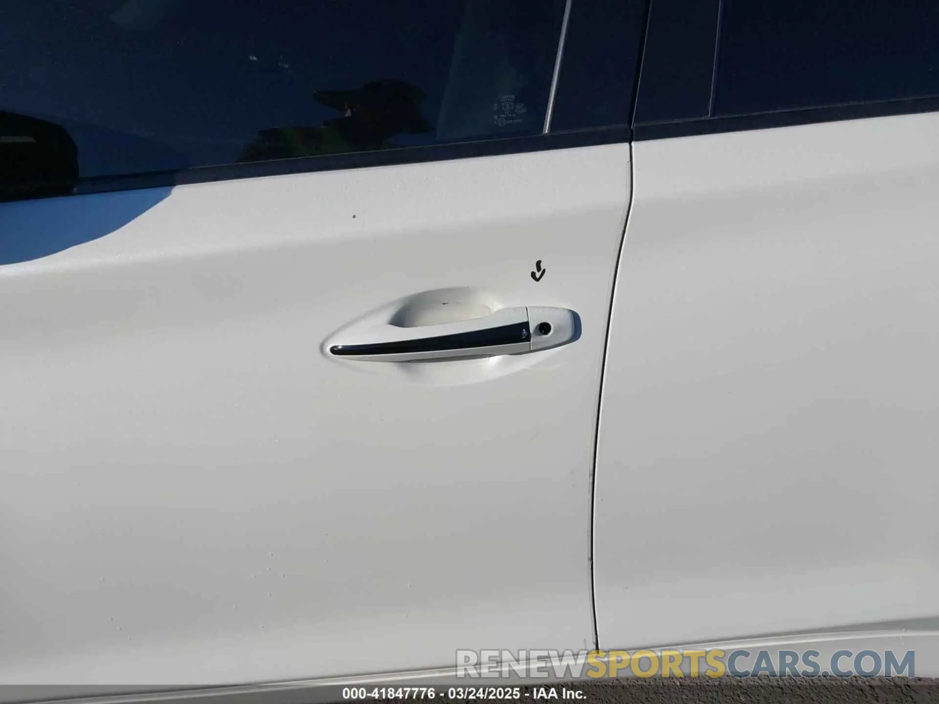 6 Photograph of a damaged car JN1EV7AP2LM200941 INFINITI Q50 2020
