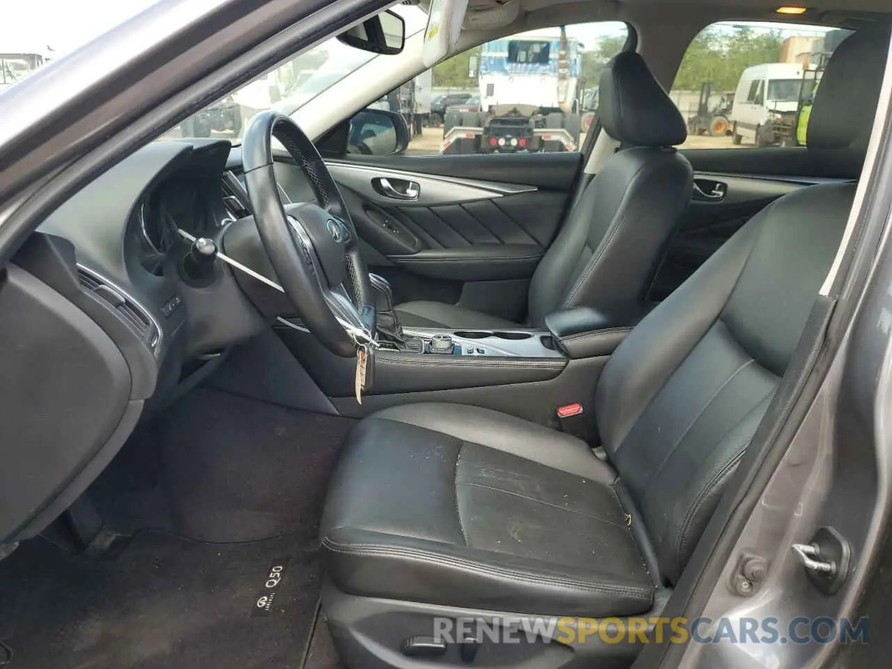 7 Photograph of a damaged car JN1EV7AP2LM207128 INFINITI Q50 2020