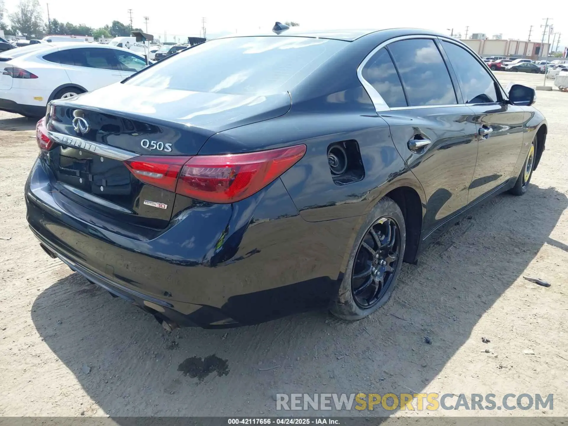 4 Photograph of a damaged car JN1EV7AP3LM203377 INFINITI Q50 2020
