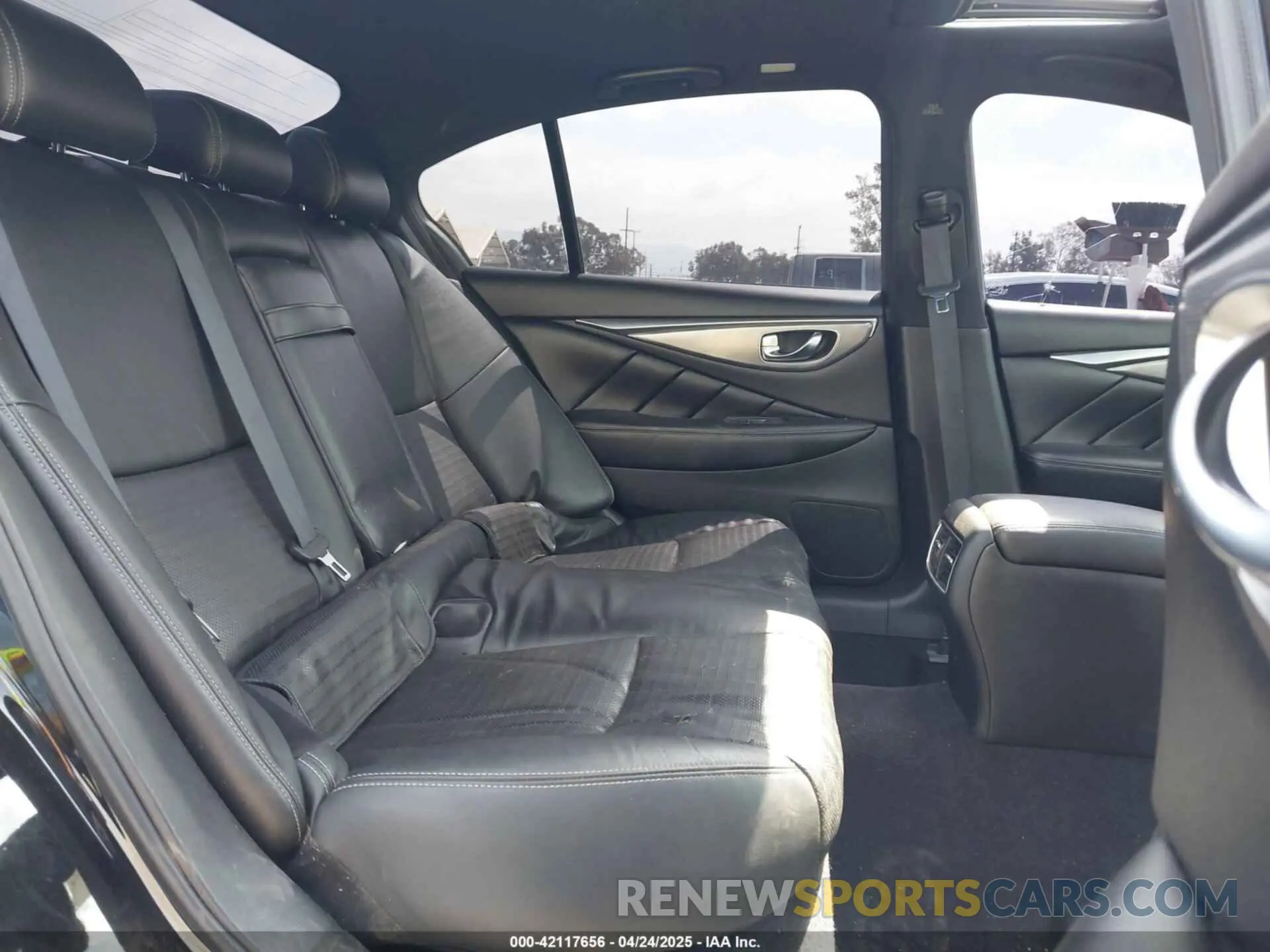 8 Photograph of a damaged car JN1EV7AP3LM203377 INFINITI Q50 2020
