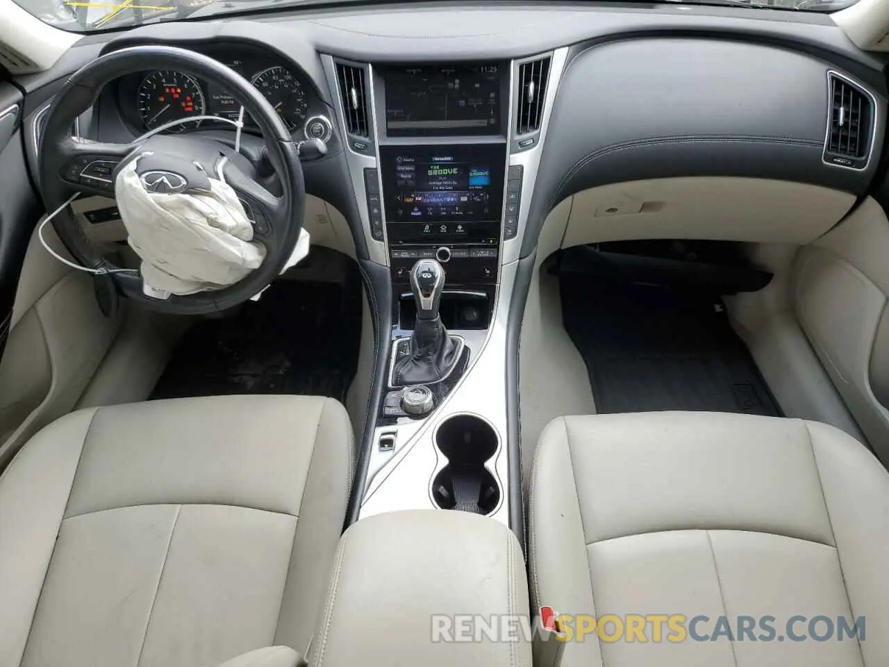 8 Photograph of a damaged car JN1EV7AP3LM204321 INFINITI Q50 2020