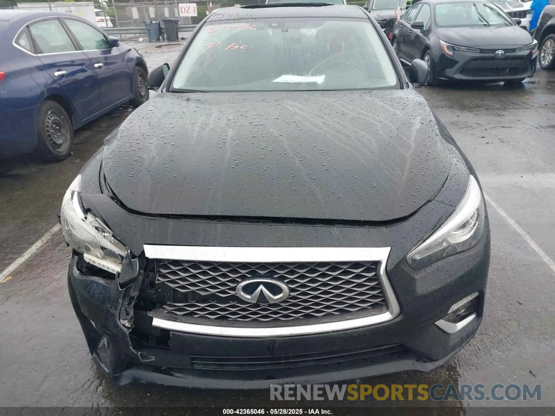 10 Photograph of a damaged car JN1EV7AP3LM207722 INFINITI Q50 2020