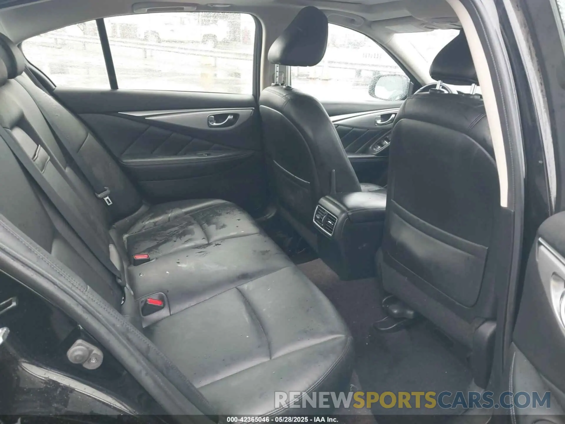 8 Photograph of a damaged car JN1EV7AP3LM207722 INFINITI Q50 2020