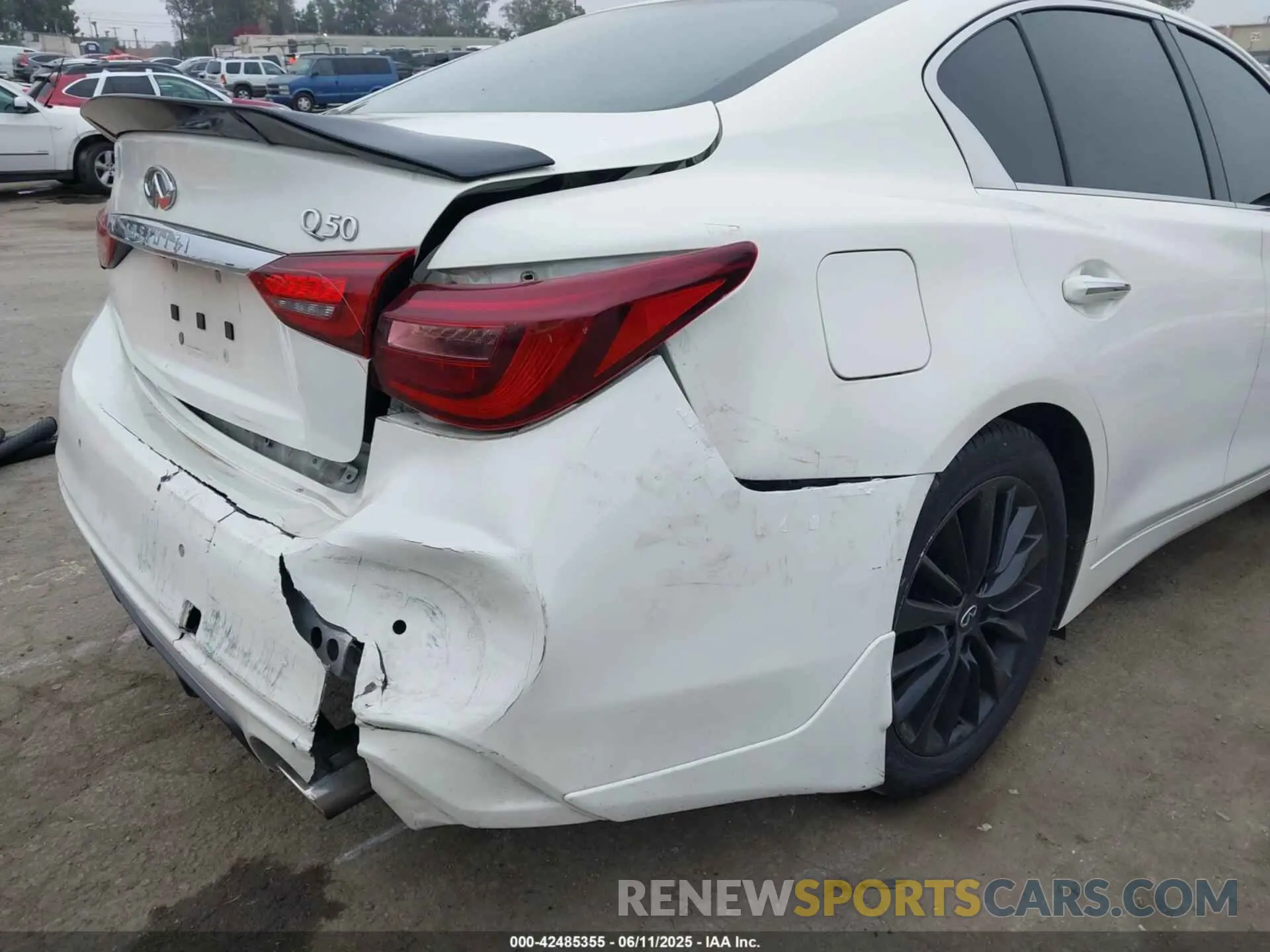 17 Photograph of a damaged car JN1EV7AP4LM202318 INFINITI Q50 2020