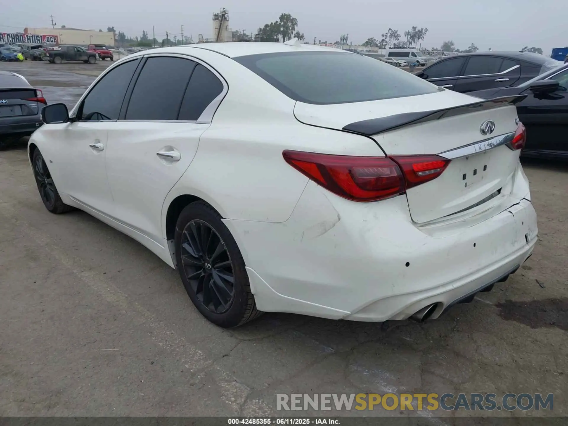 3 Photograph of a damaged car JN1EV7AP4LM202318 INFINITI Q50 2020