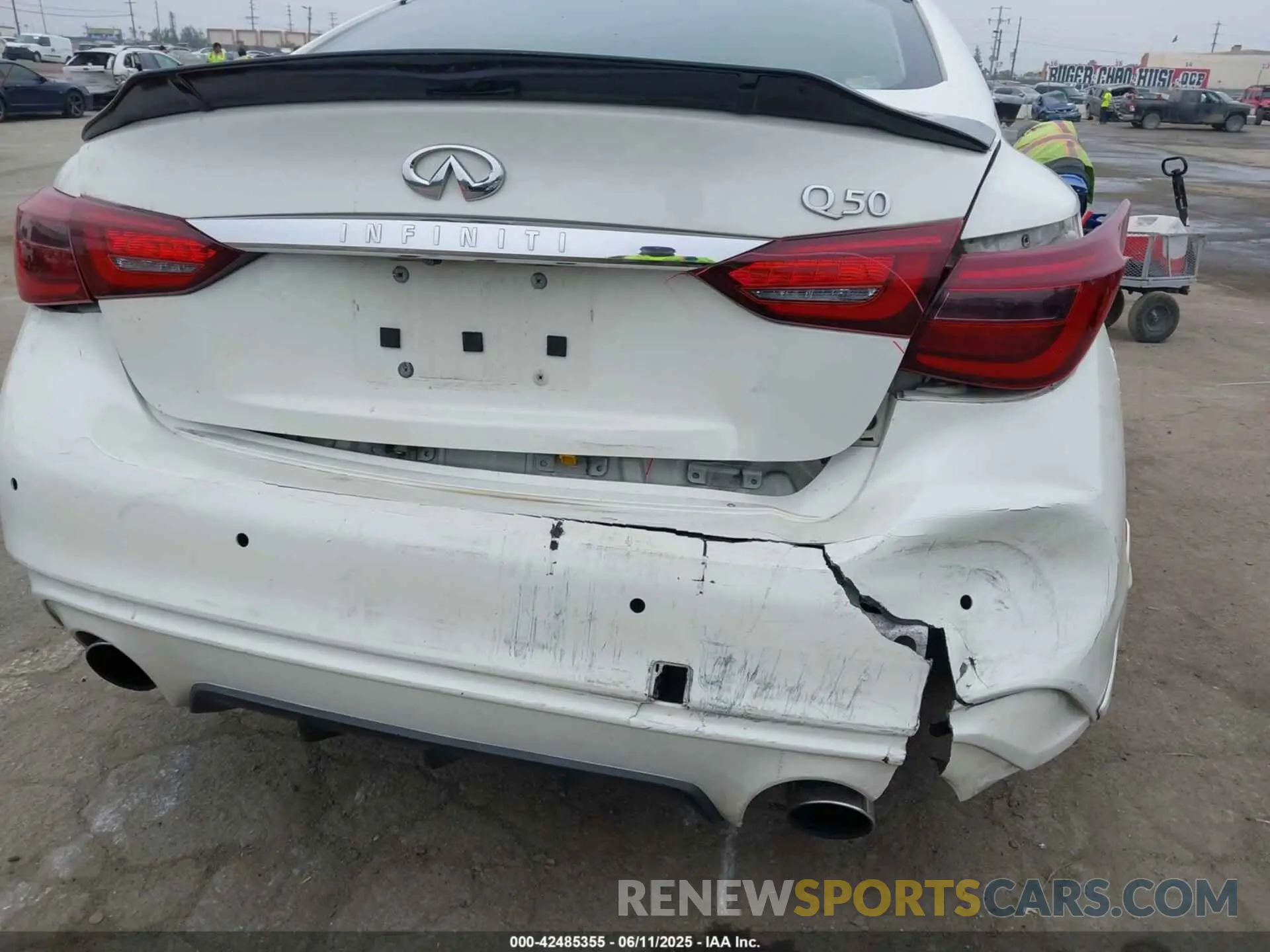 6 Photograph of a damaged car JN1EV7AP4LM202318 INFINITI Q50 2020