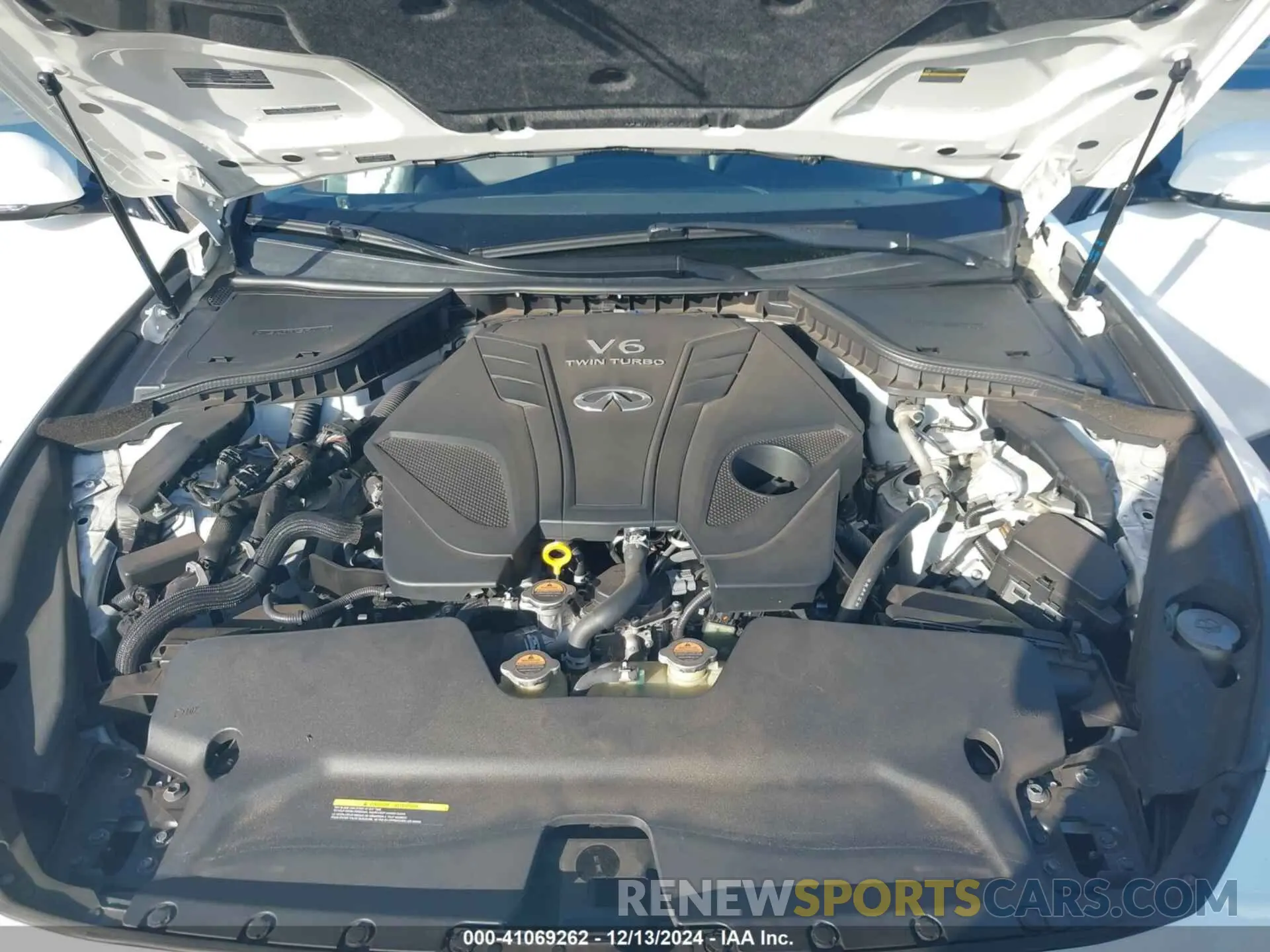 10 Photograph of a damaged car JN1EV7AP4LM206367 INFINITI Q50 2020