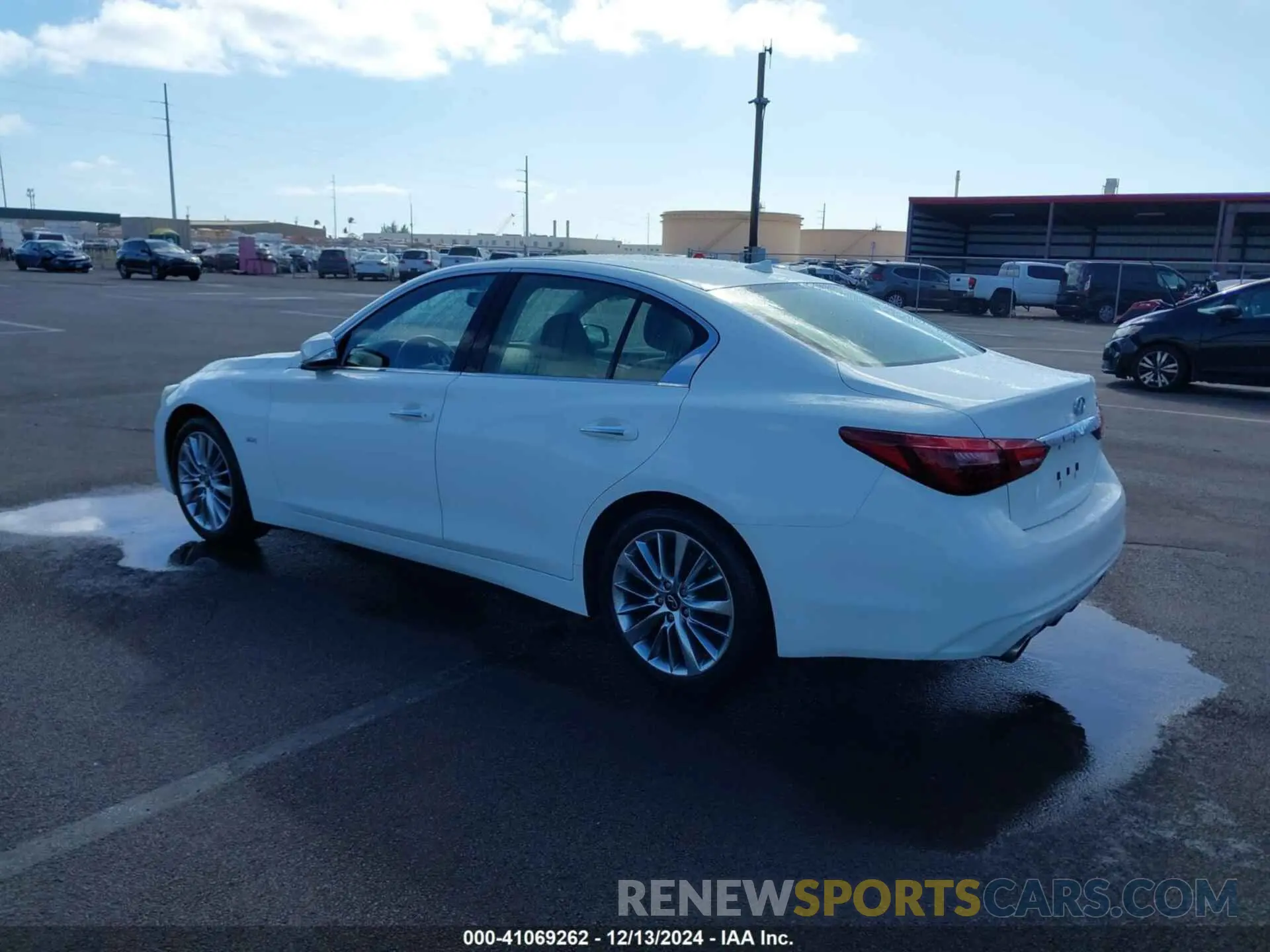 3 Photograph of a damaged car JN1EV7AP4LM206367 INFINITI Q50 2020