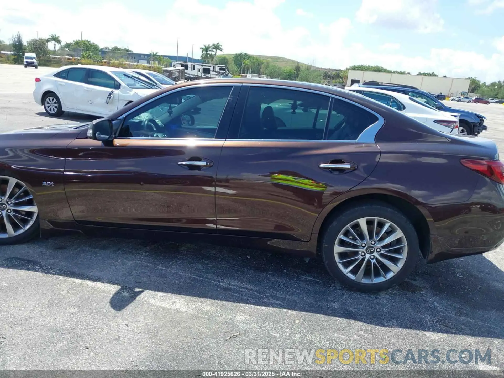 14 Photograph of a damaged car JN1EV7AP5LM204160 INFINITI Q50 2020