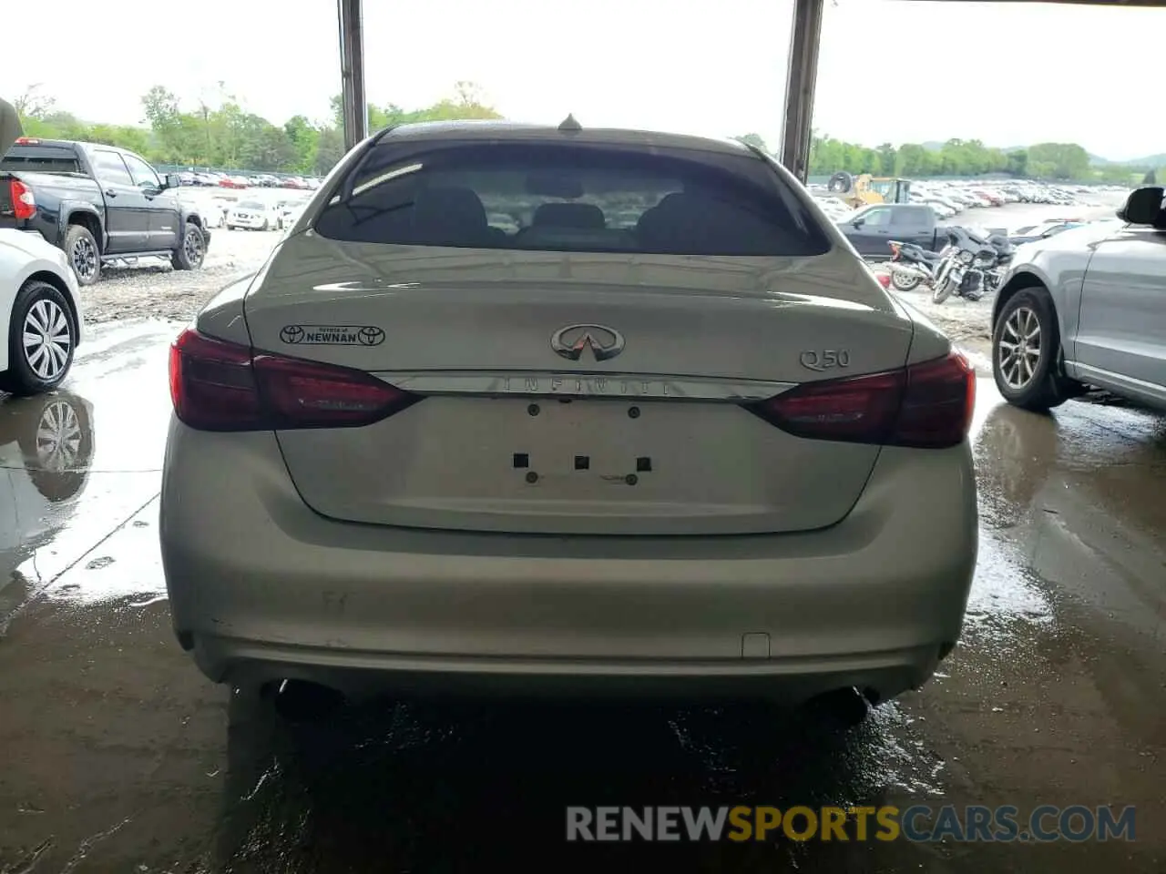 6 Photograph of a damaged car JN1EV7AP5LM206636 INFINITI Q50 2020