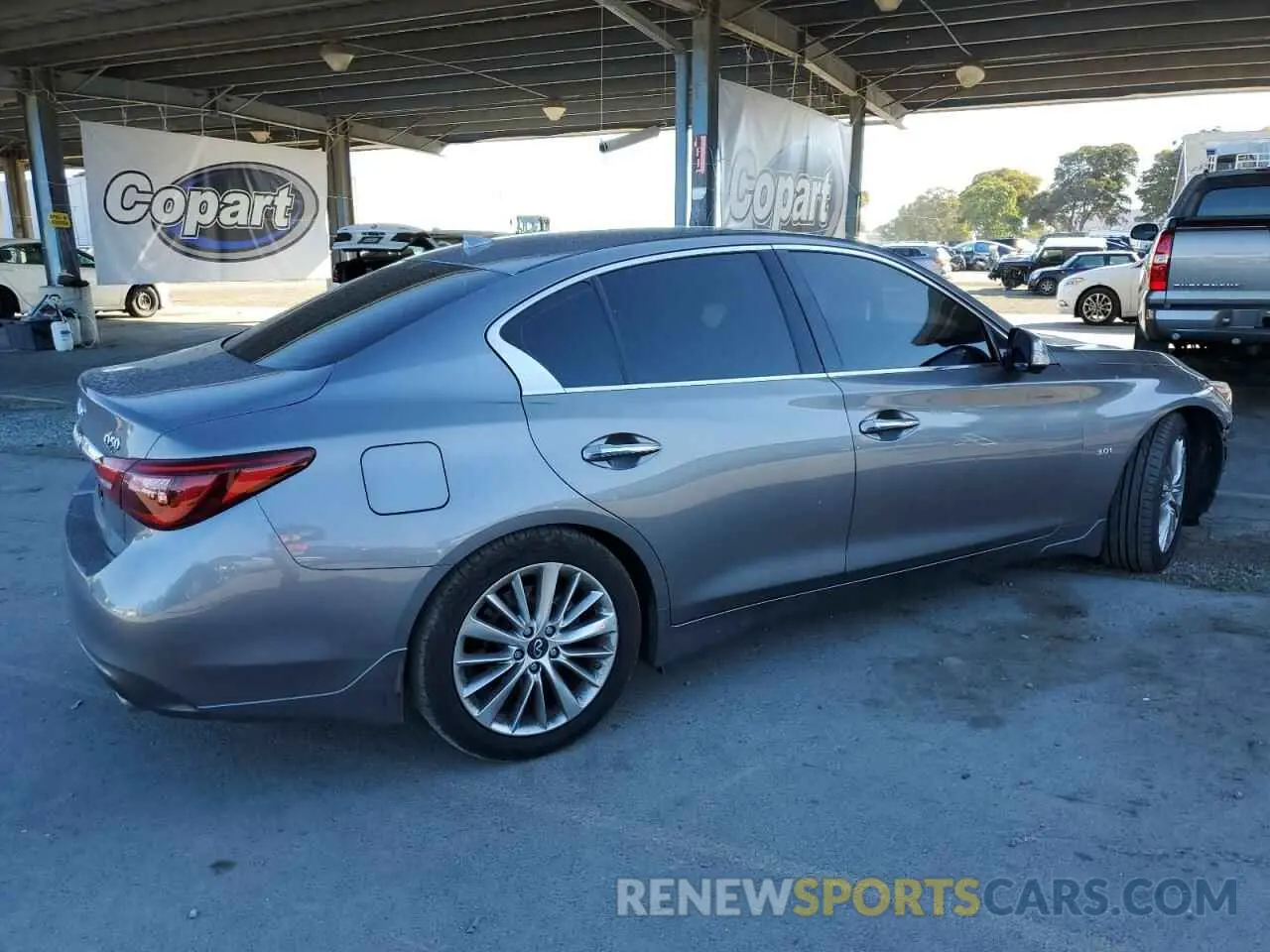 3 Photograph of a damaged car JN1EV7AP5LM208550 INFINITI Q50 2020