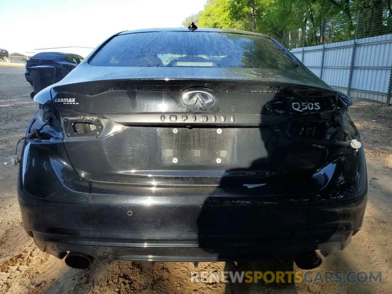 6 Photograph of a damaged car JN1EV7AP6LM201882 INFINITI Q50 2020