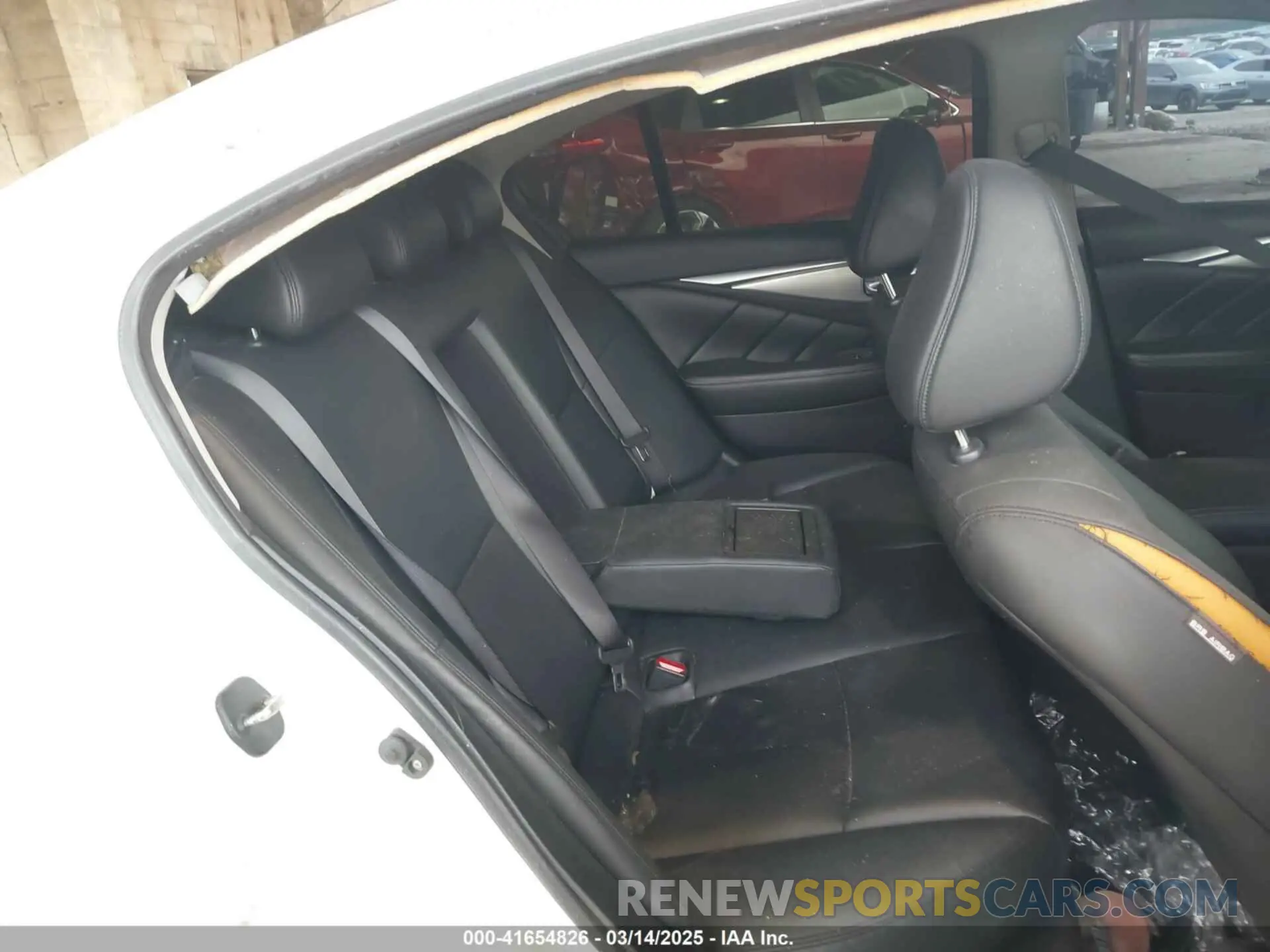 8 Photograph of a damaged car JN1EV7AP6LM204474 INFINITI Q50 2020