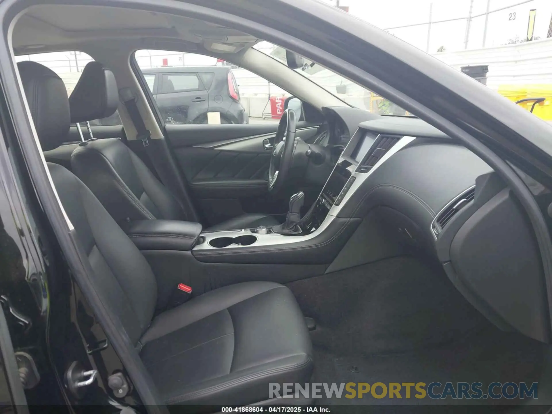 5 Photograph of a damaged car JN1EV7AP6LM206614 INFINITI Q50 2020