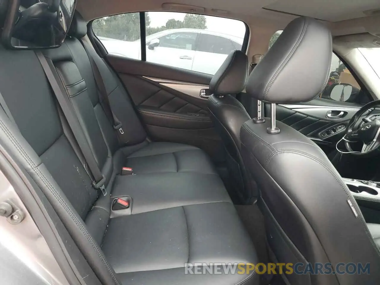 10 Photograph of a damaged car JN1EV7AP7LM206136 INFINITI Q50 2020