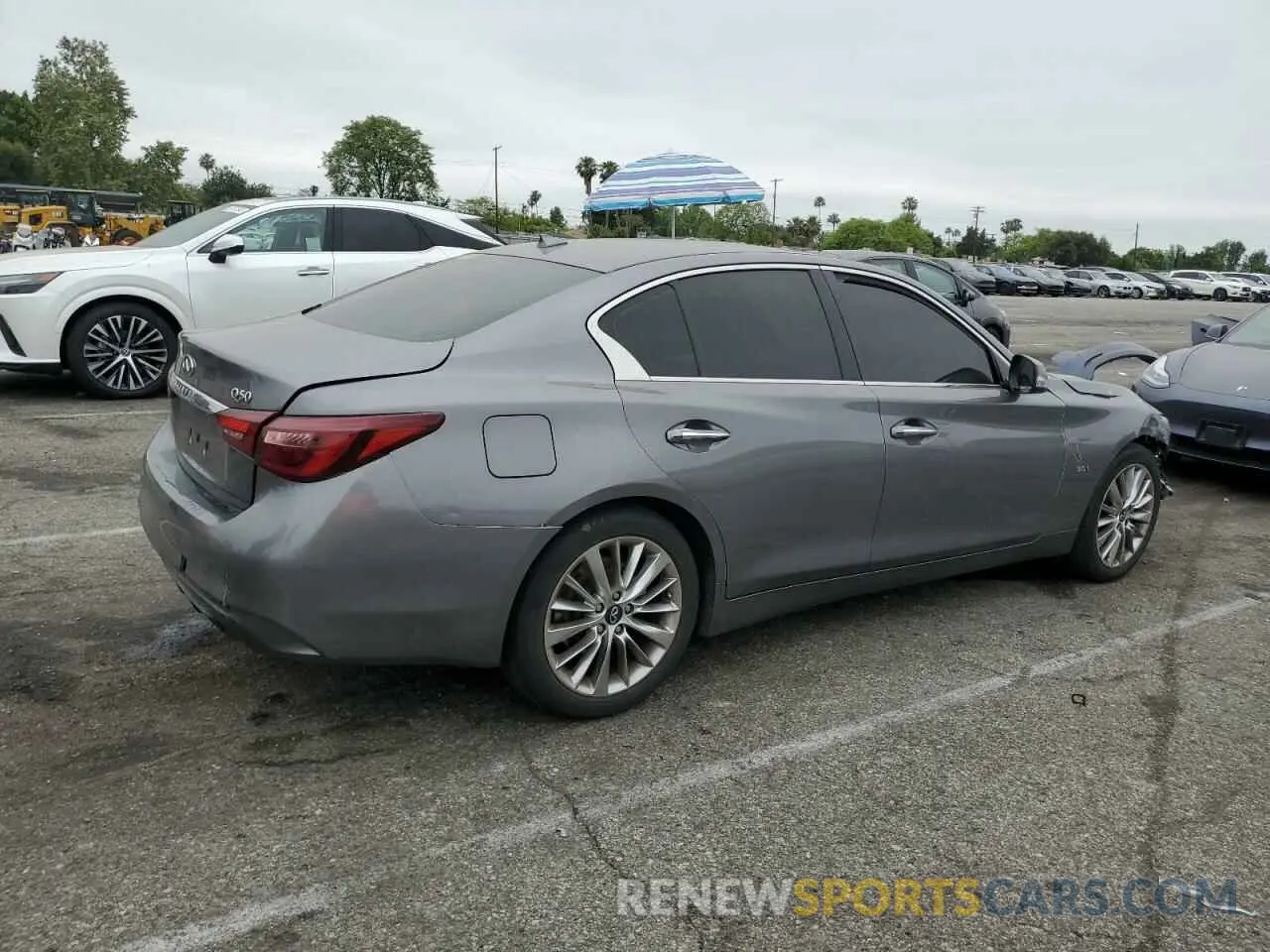 3 Photograph of a damaged car JN1EV7AP7LM206136 INFINITI Q50 2020