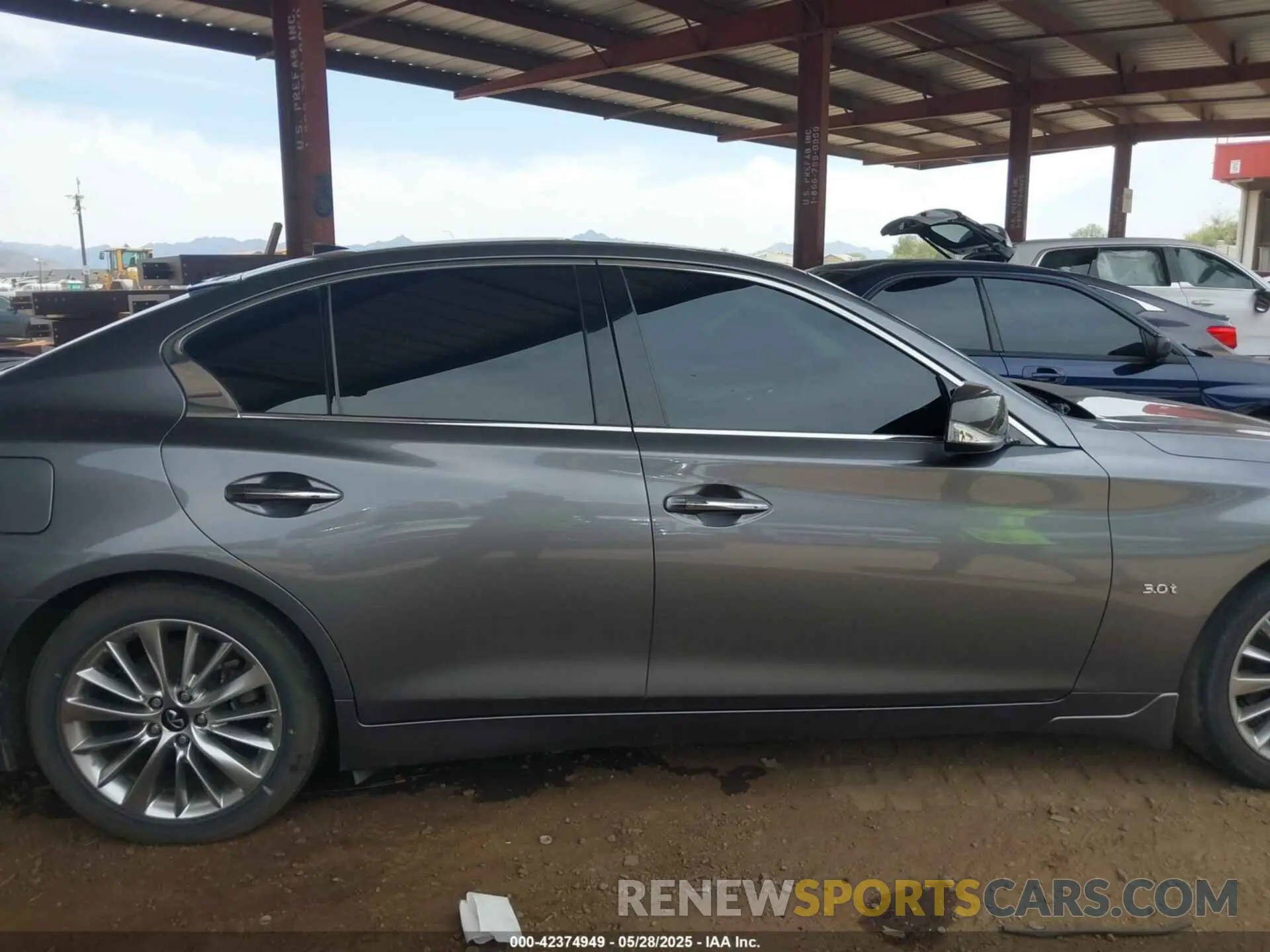 14 Photograph of a damaged car JN1EV7AP7LM208498 INFINITI Q50 2020