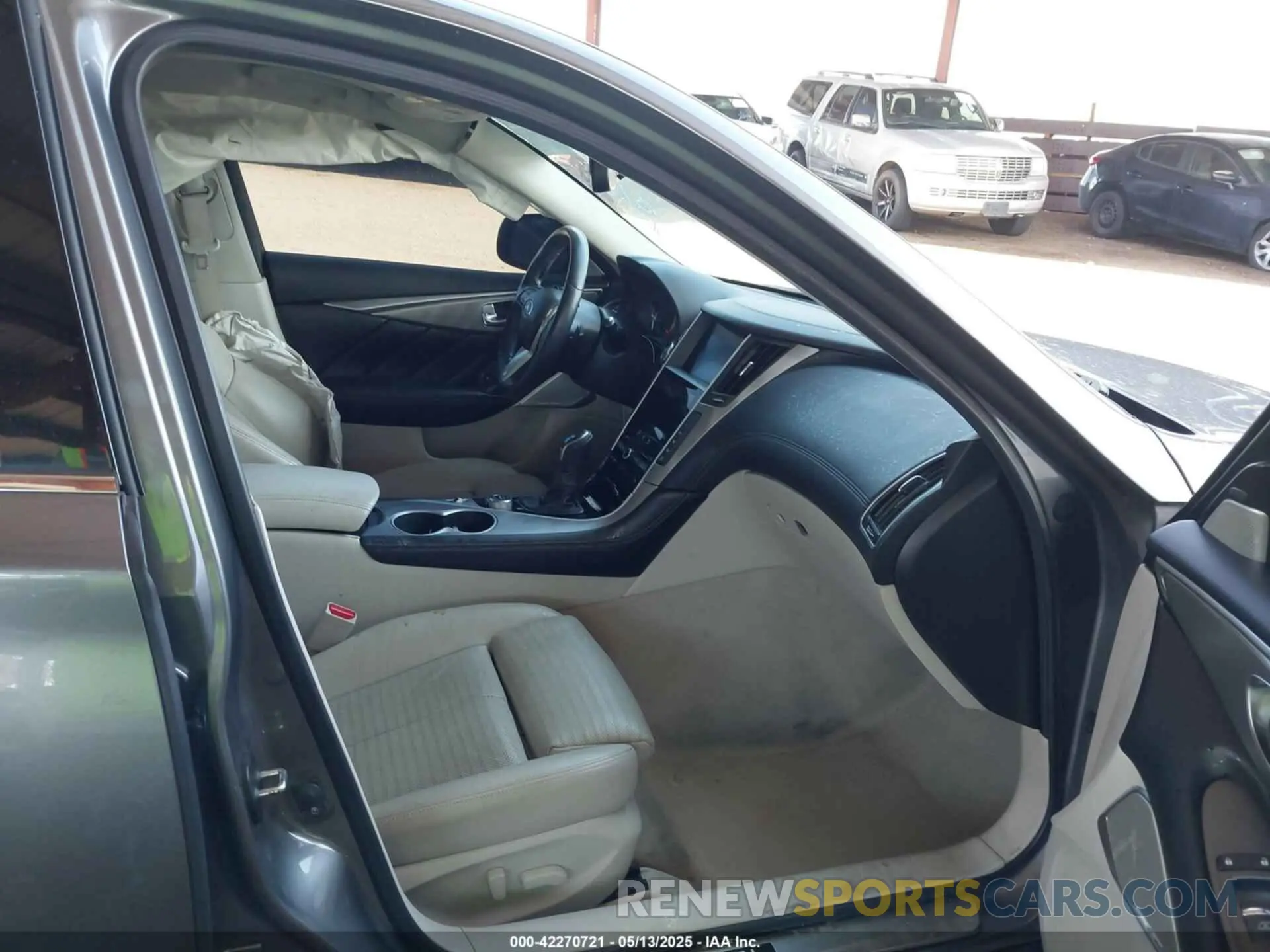 5 Photograph of a damaged car JN1EV7AP8LM200197 INFINITI Q50 2020