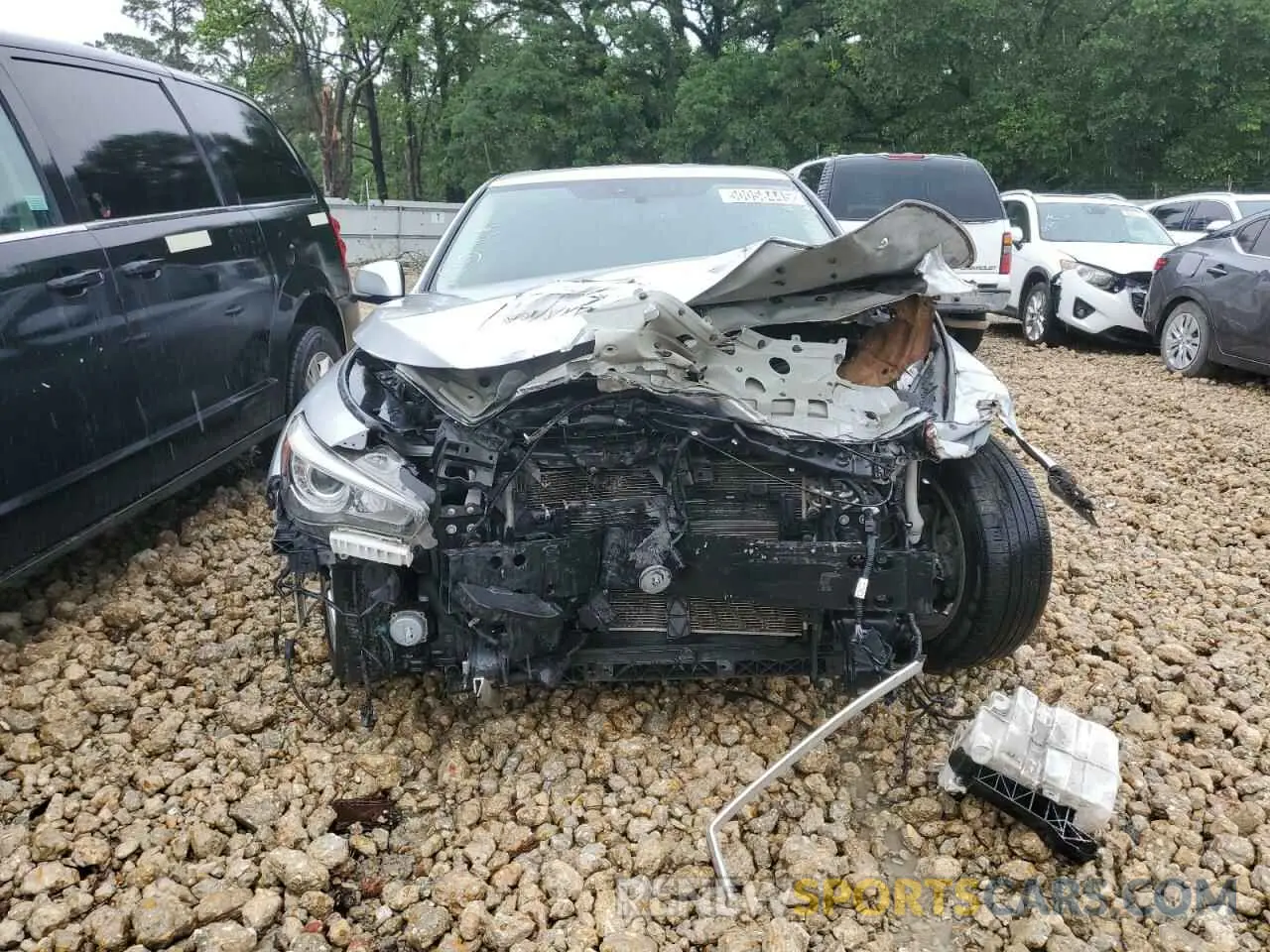 5 Photograph of a damaged car JN1EV7AP8LM205853 INFINITI Q50 2020