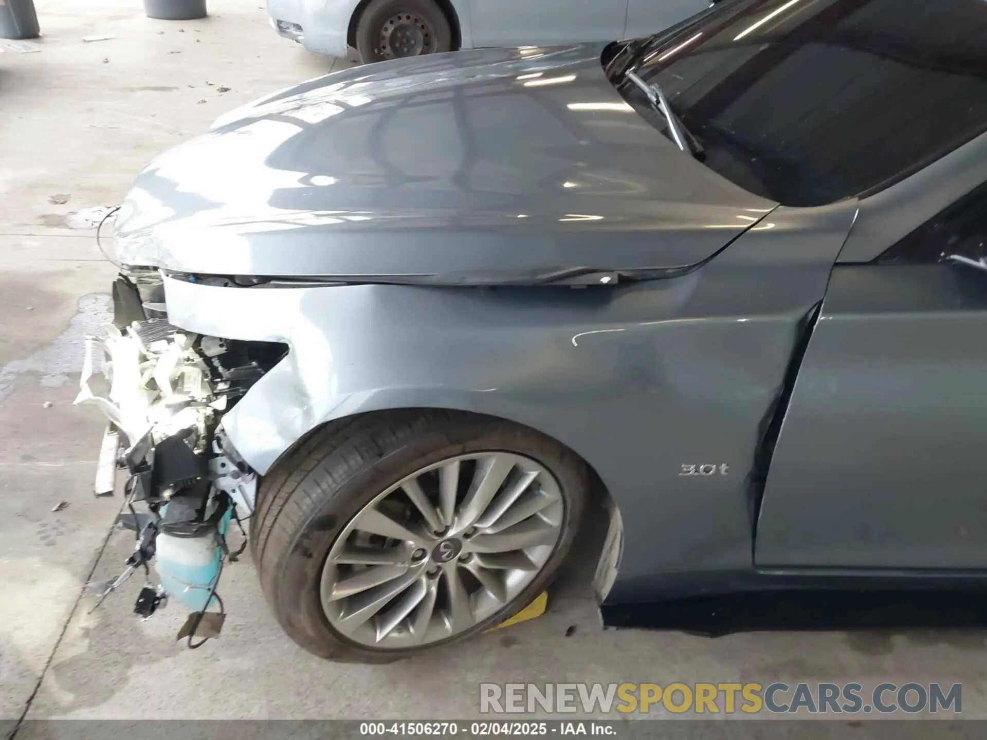 17 Photograph of a damaged car JN1EV7AP9LM207725 INFINITI Q50 2020