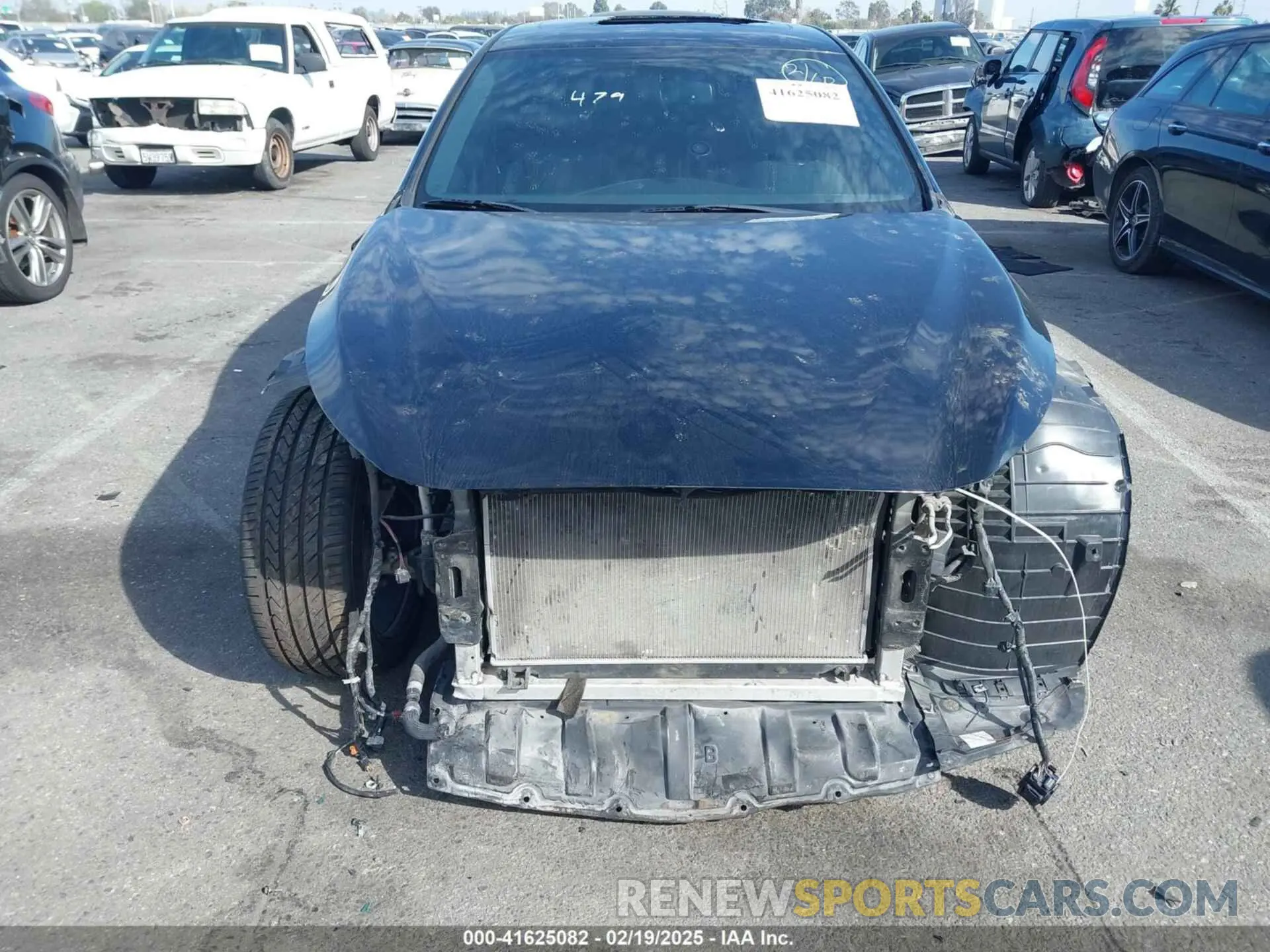 11 Photograph of a damaged car JN1EV7AP9LM207983 INFINITI Q50 2020