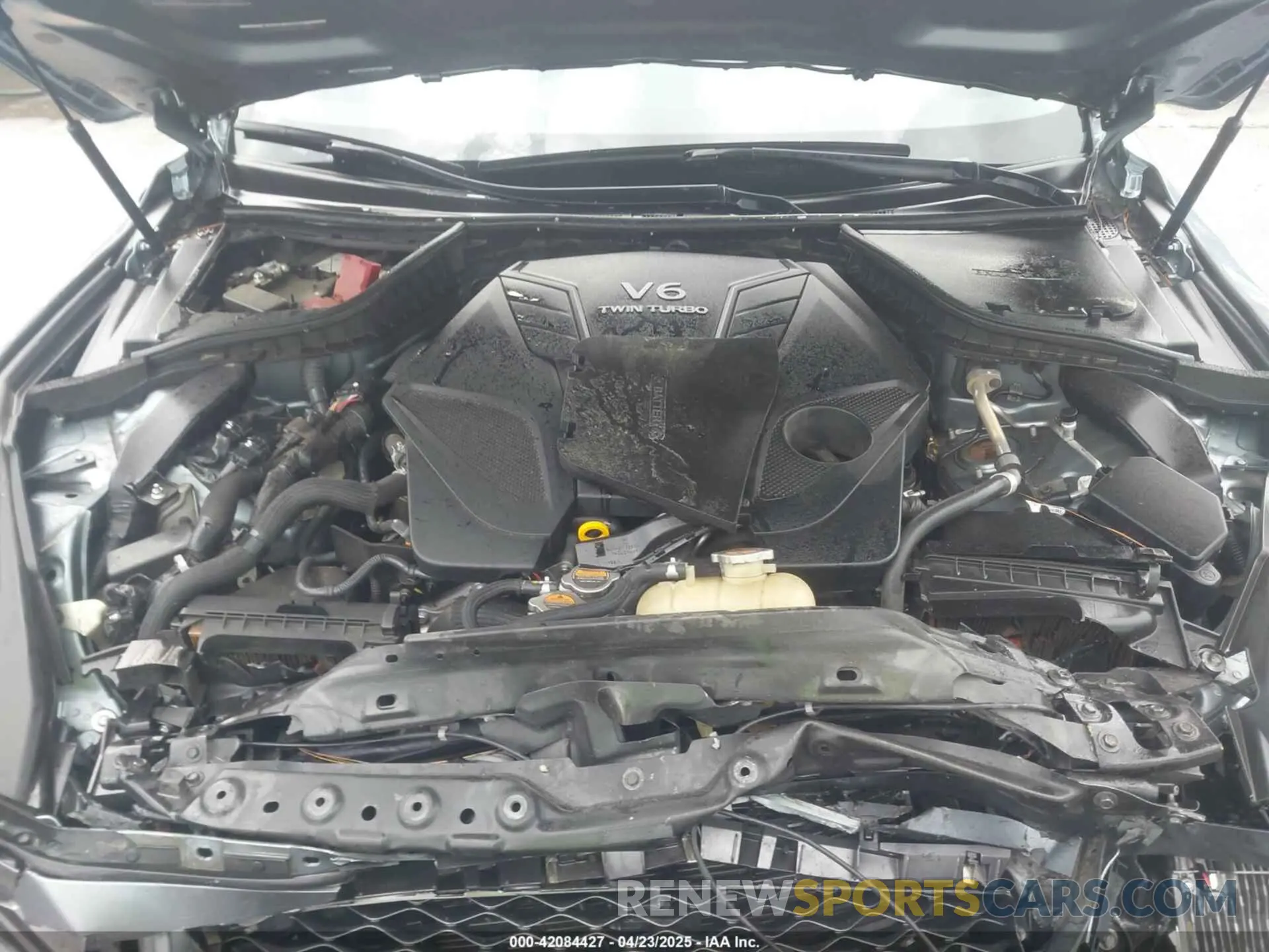 10 Photograph of a damaged car JN1EV7APXLM205739 INFINITI Q50 2020
