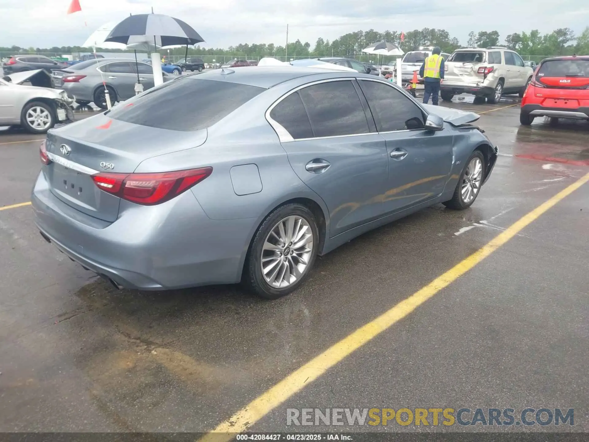 4 Photograph of a damaged car JN1EV7APXLM205739 INFINITI Q50 2020