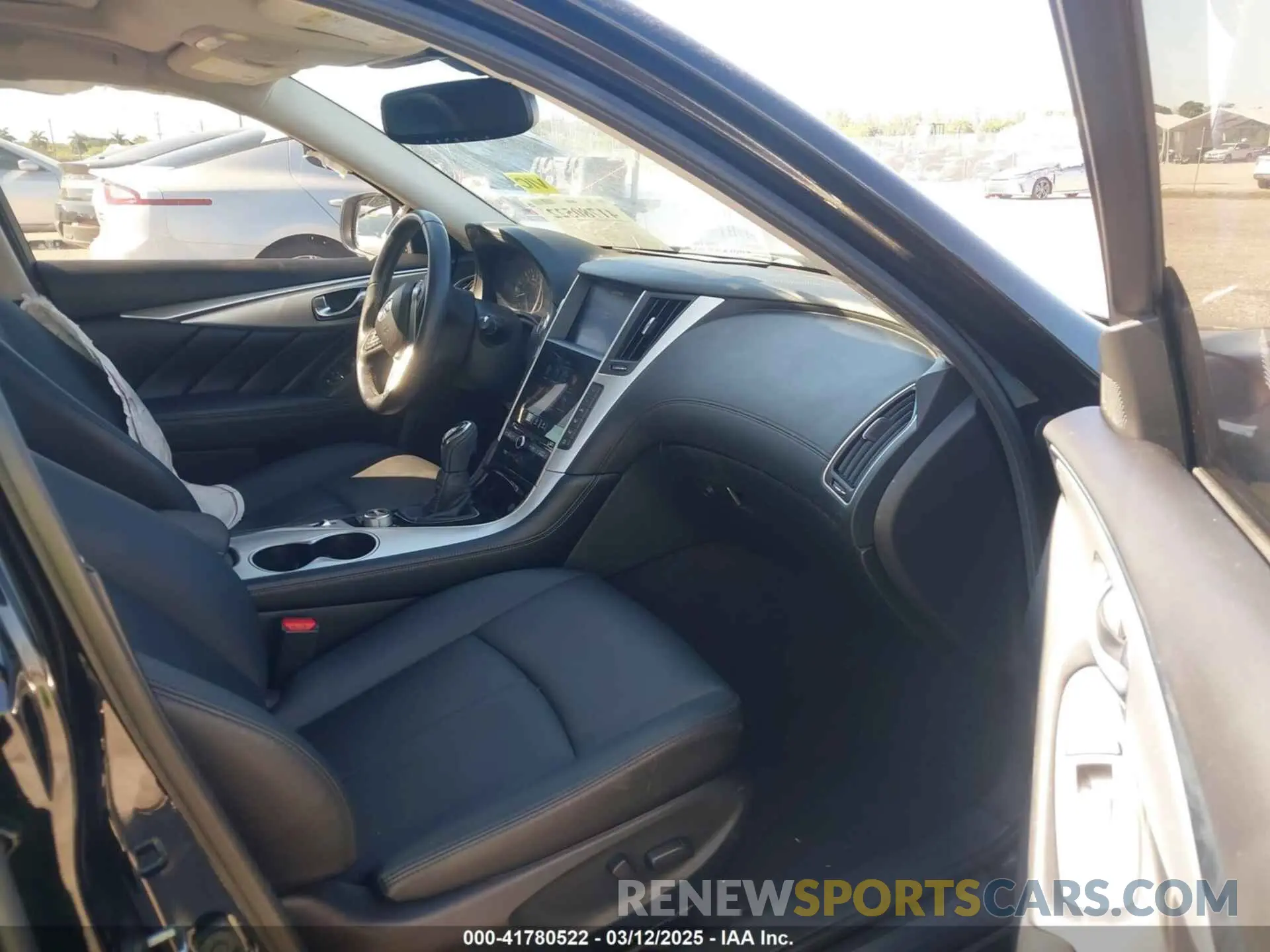 5 Photograph of a damaged car JN1EV7APXLM206065 INFINITI Q50 2020
