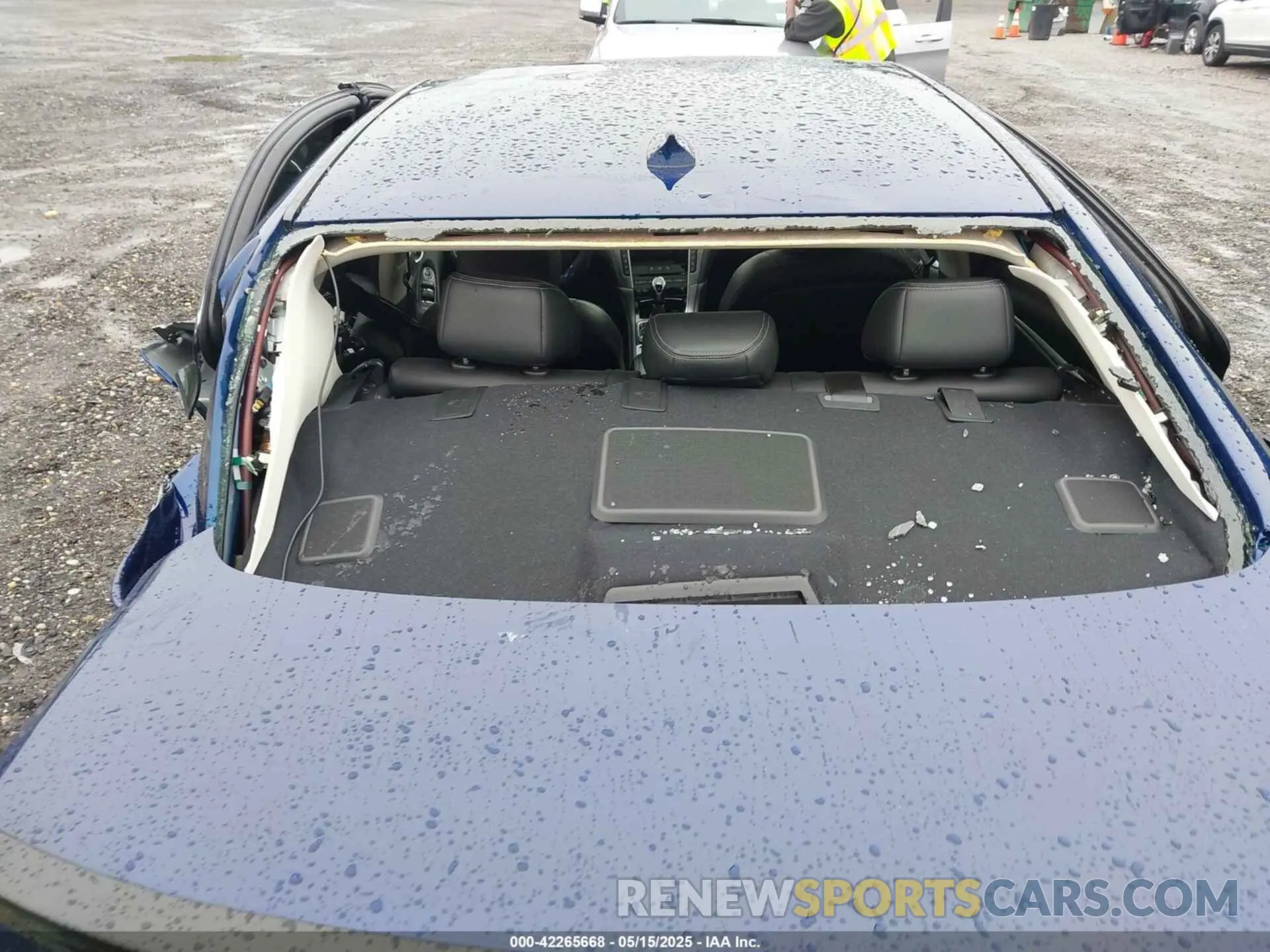 18 Photograph of a damaged car JN1EV7AR0LM256443 INFINITI Q50 2020