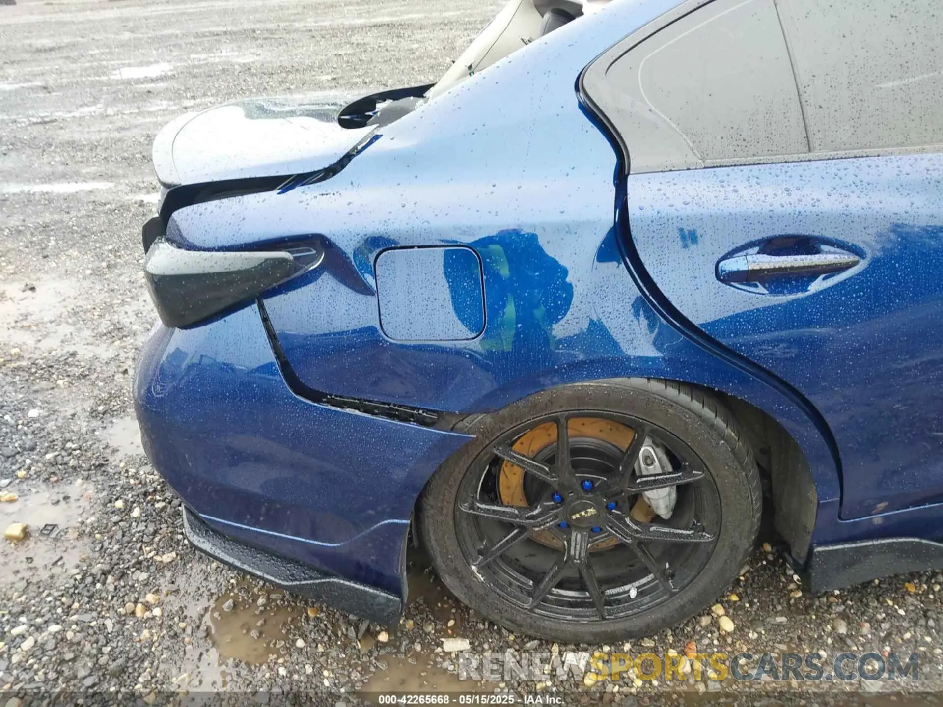 19 Photograph of a damaged car JN1EV7AR0LM256443 INFINITI Q50 2020