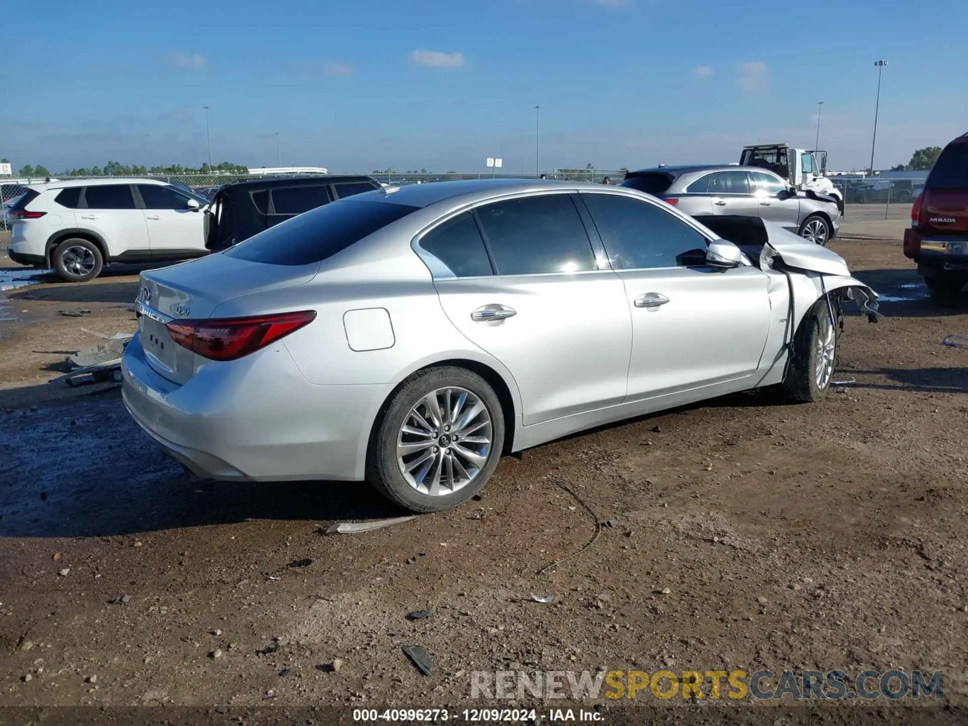 4 Photograph of a damaged car JN1EV7AR1LM255608 INFINITI Q50 2020