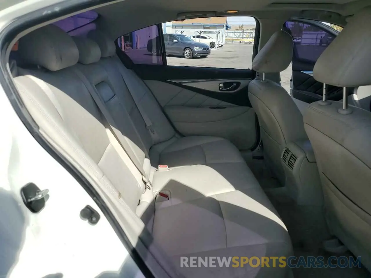 10 Photograph of a damaged car JN1EV7AR2LM250661 INFINITI Q50 2020
