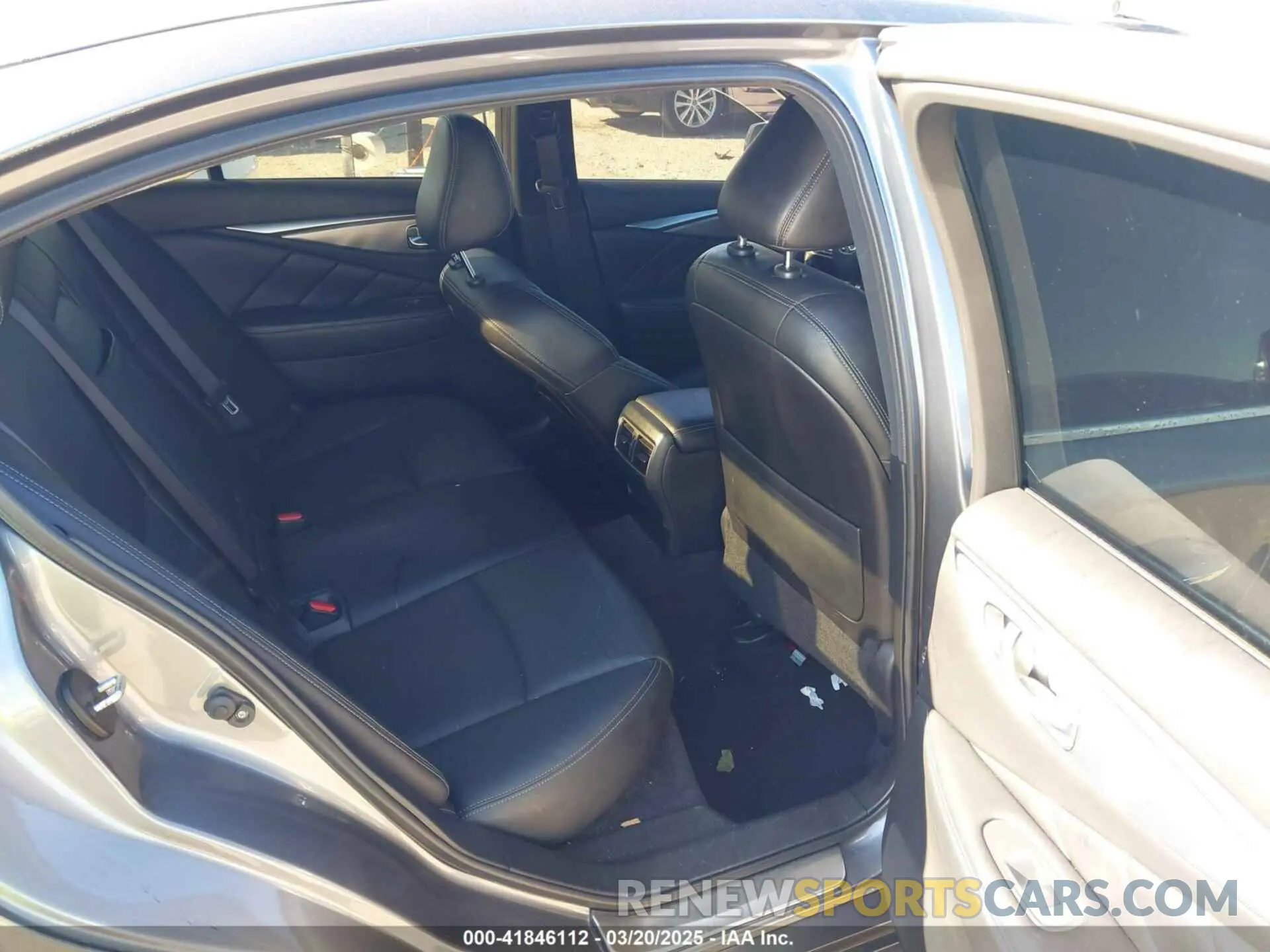 8 Photograph of a damaged car JN1EV7AR2LM253964 INFINITI Q50 2020