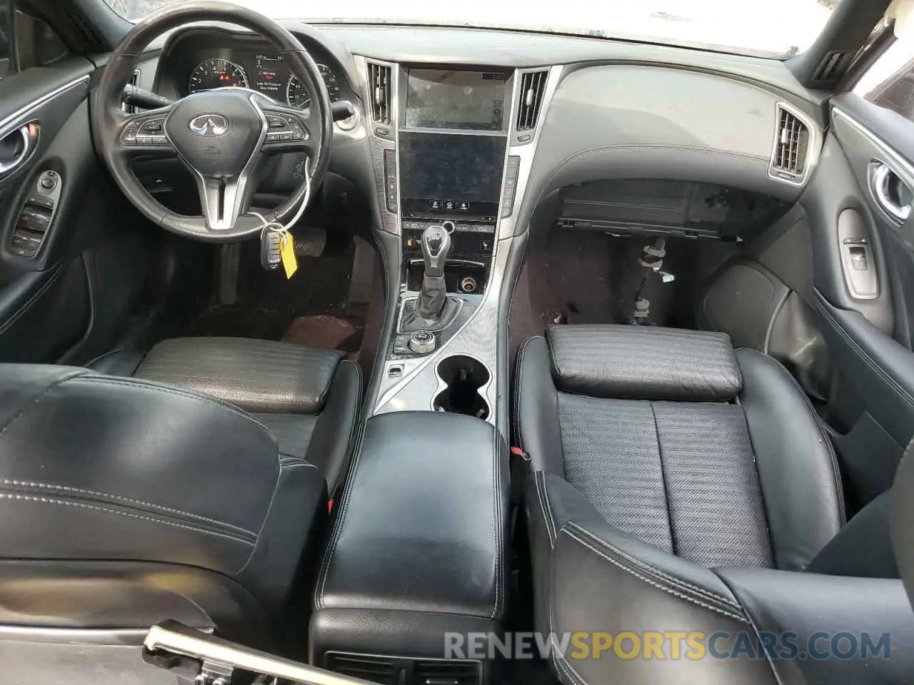 8 Photograph of a damaged car JN1EV7AR2LM254113 INFINITI Q50 2020