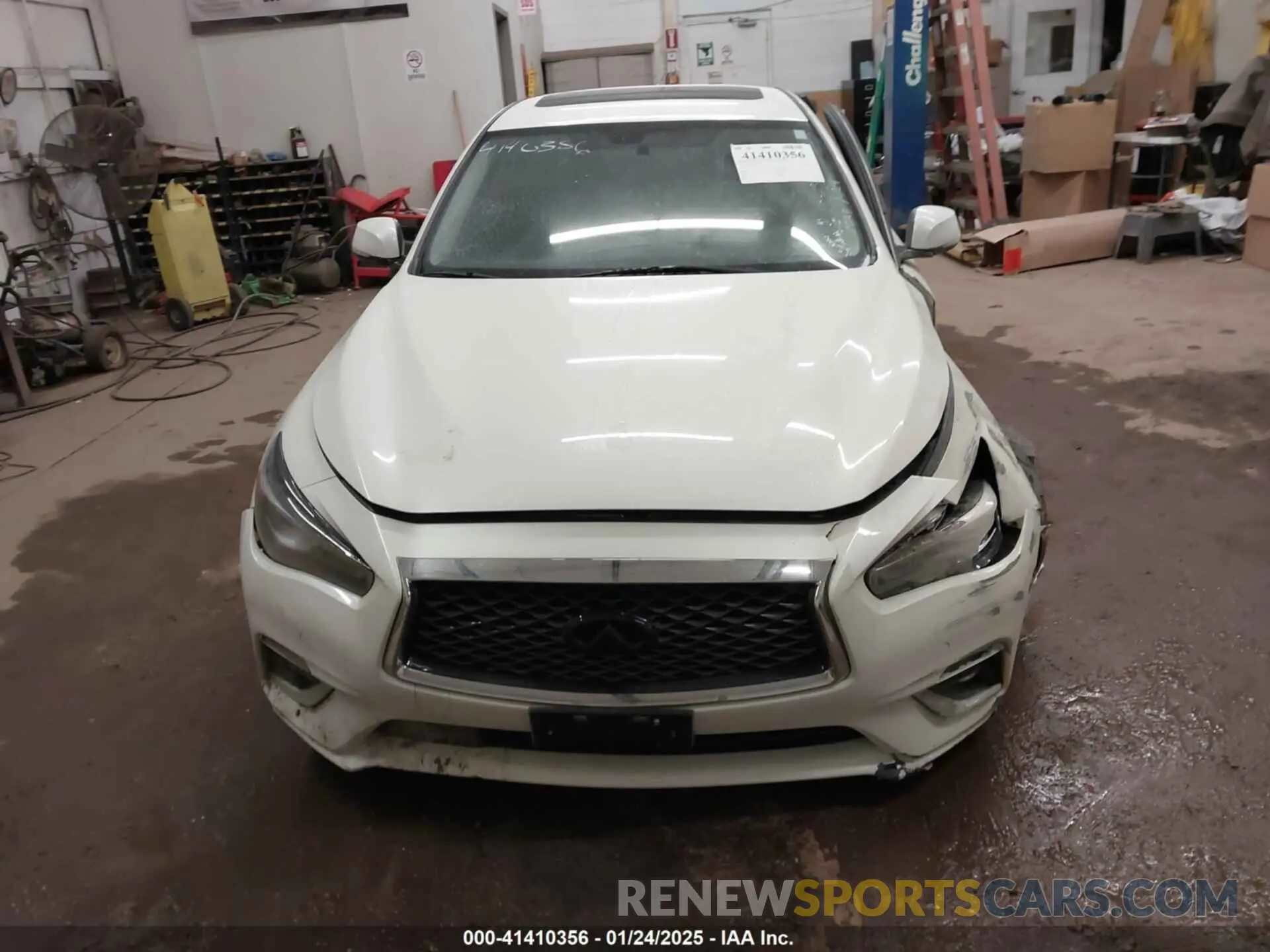 11 Photograph of a damaged car JN1EV7AR2LM254788 INFINITI Q50 2020