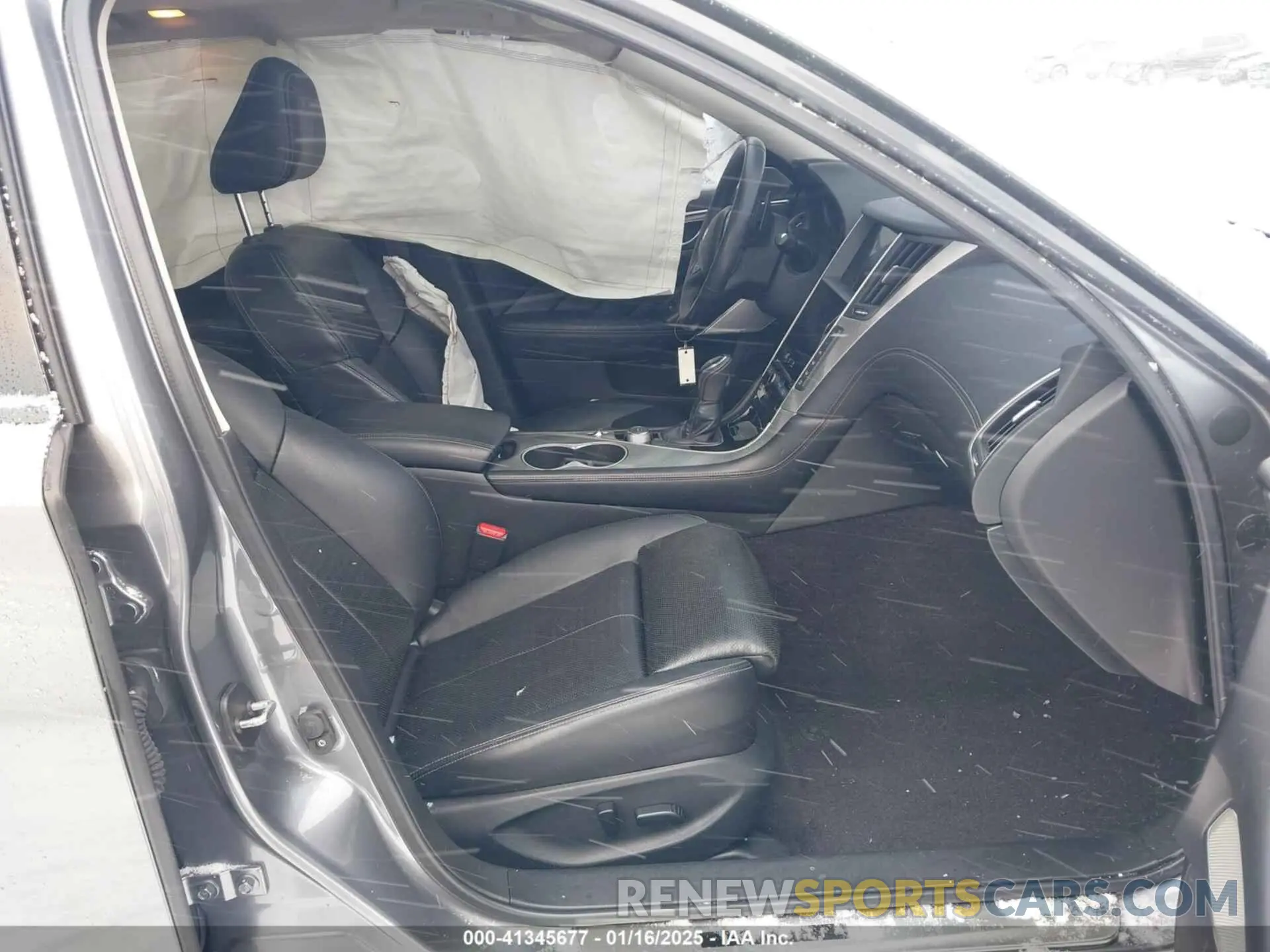 5 Photograph of a damaged car JN1EV7AR3LM250765 INFINITI Q50 2020