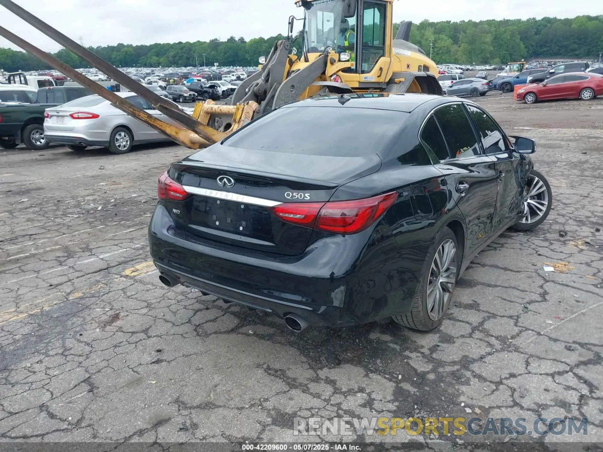 4 Photograph of a damaged car JN1EV7AR3LM254332 INFINITI Q50 2020