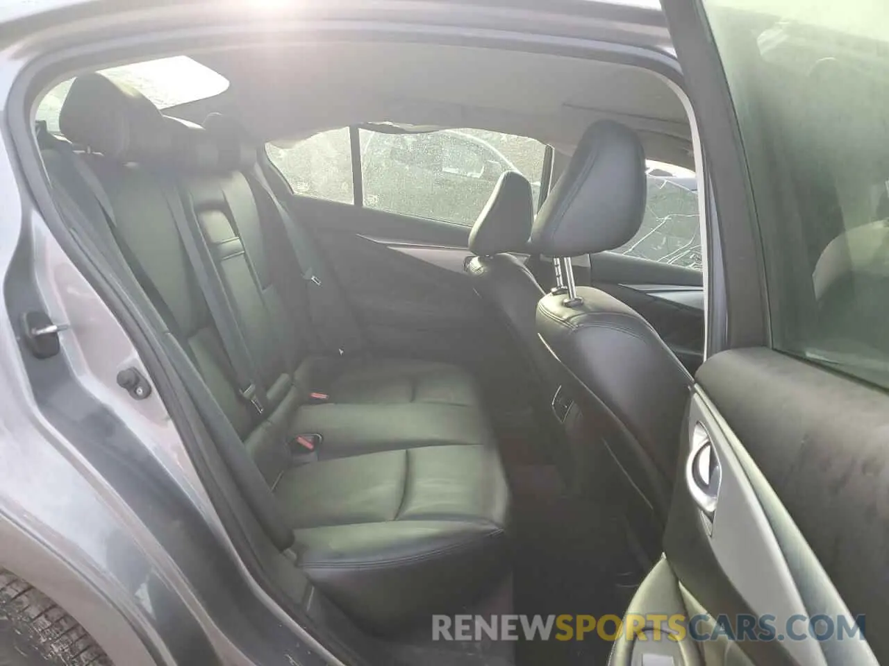 10 Photograph of a damaged car JN1EV7AR3LM255979 INFINITI Q50 2020