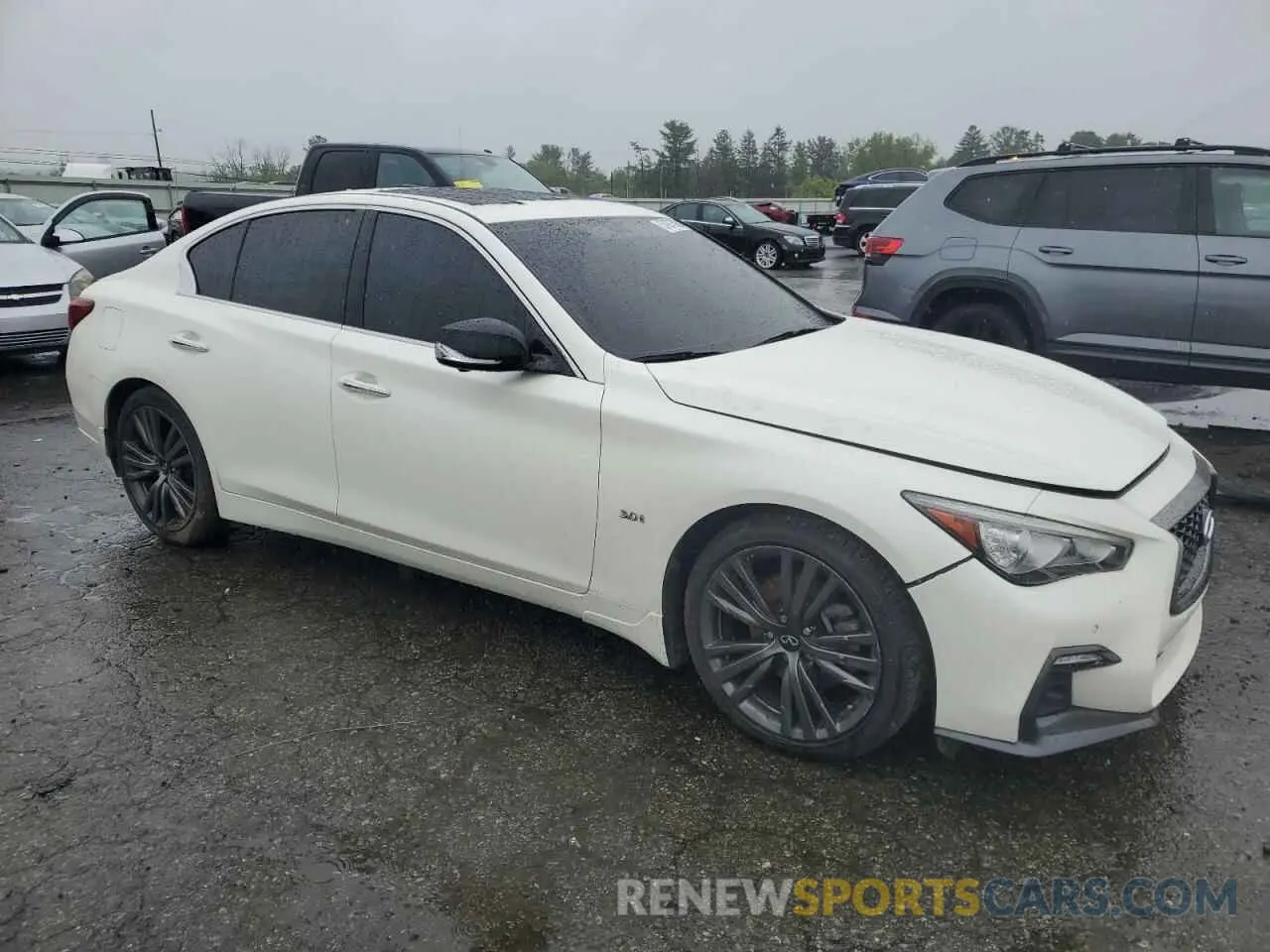 4 Photograph of a damaged car JN1EV7AR4LM256641 INFINITI Q50 2020