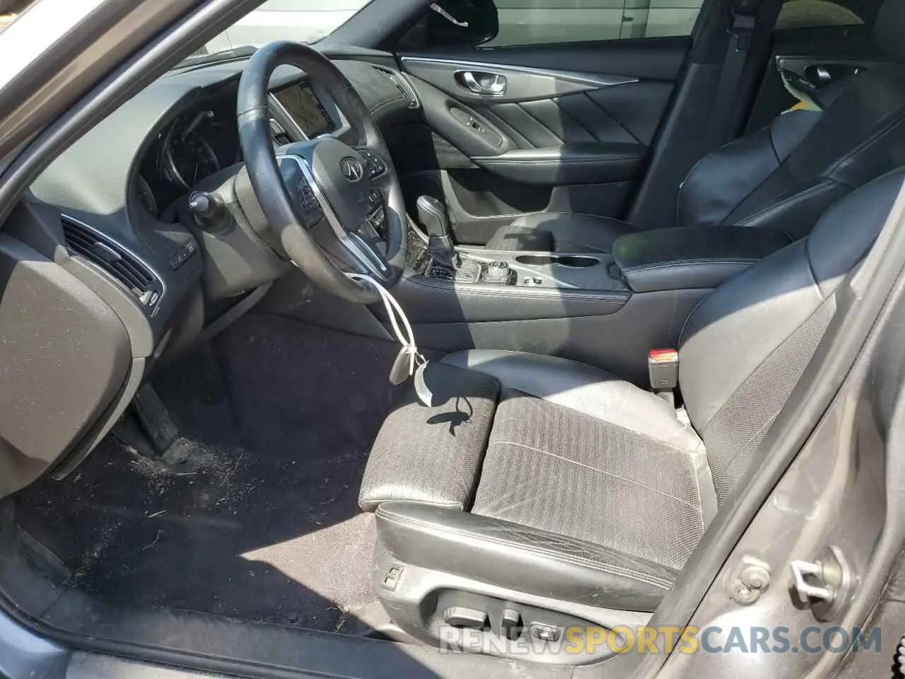 7 Photograph of a damaged car JN1EV7AR6LM253692 INFINITI Q50 2020