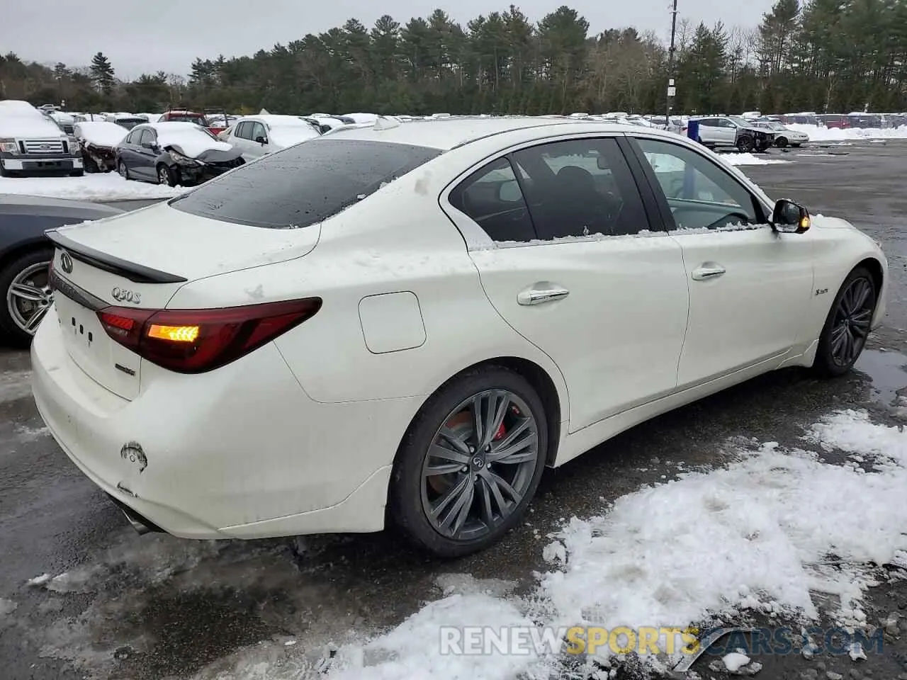 3 Photograph of a damaged car JN1EV7AR7LM253510 INFINITI Q50 2020