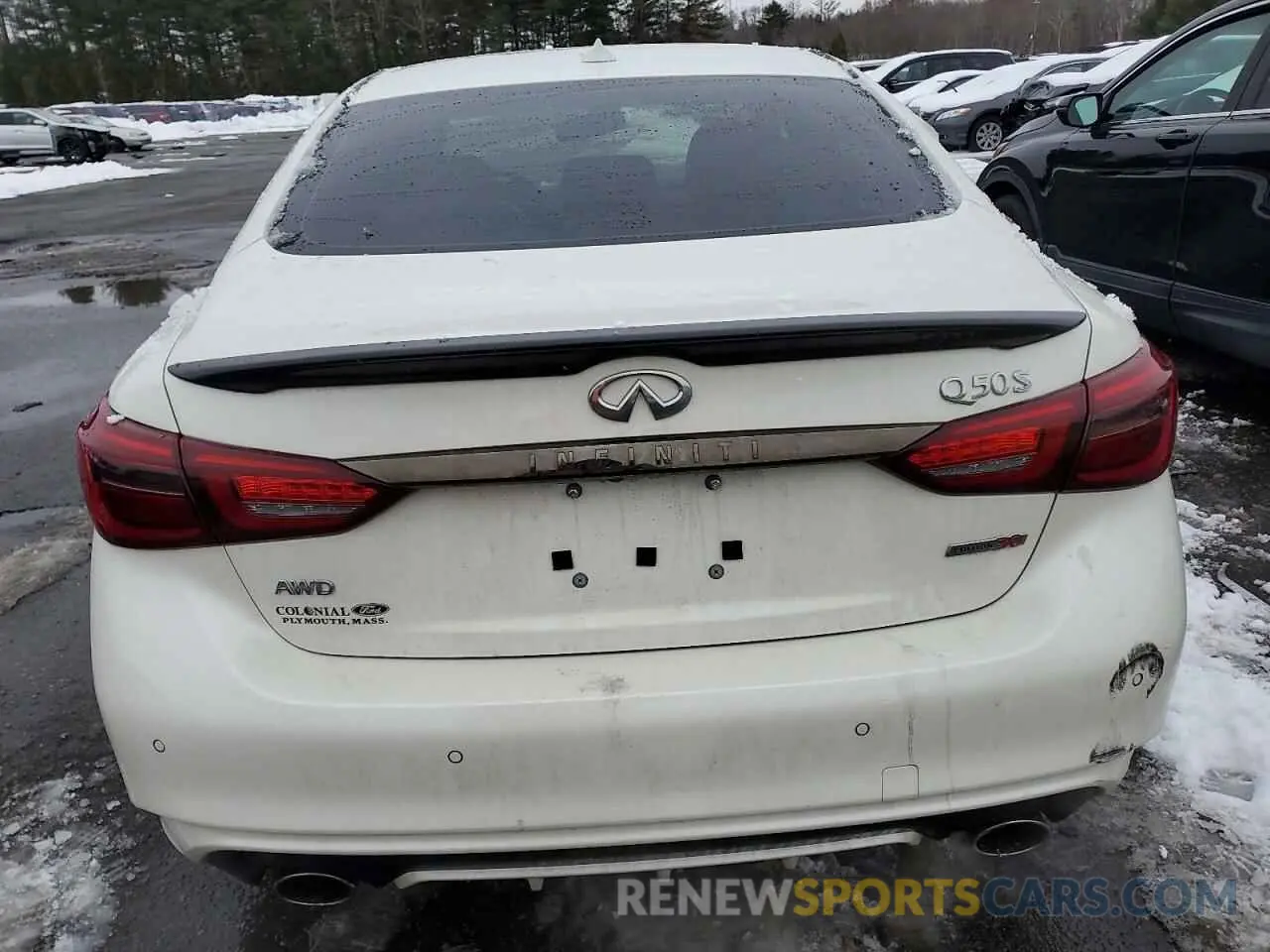 6 Photograph of a damaged car JN1EV7AR7LM253510 INFINITI Q50 2020