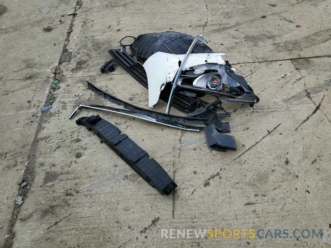 12 Photograph of a damaged car JN1EV7AR8LM252625 INFINITI Q50 2020