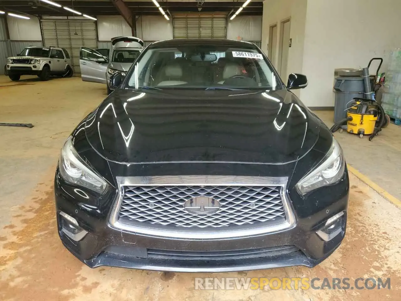 5 Photograph of a damaged car JN1EV7AR9LM252570 INFINITI Q50 2020