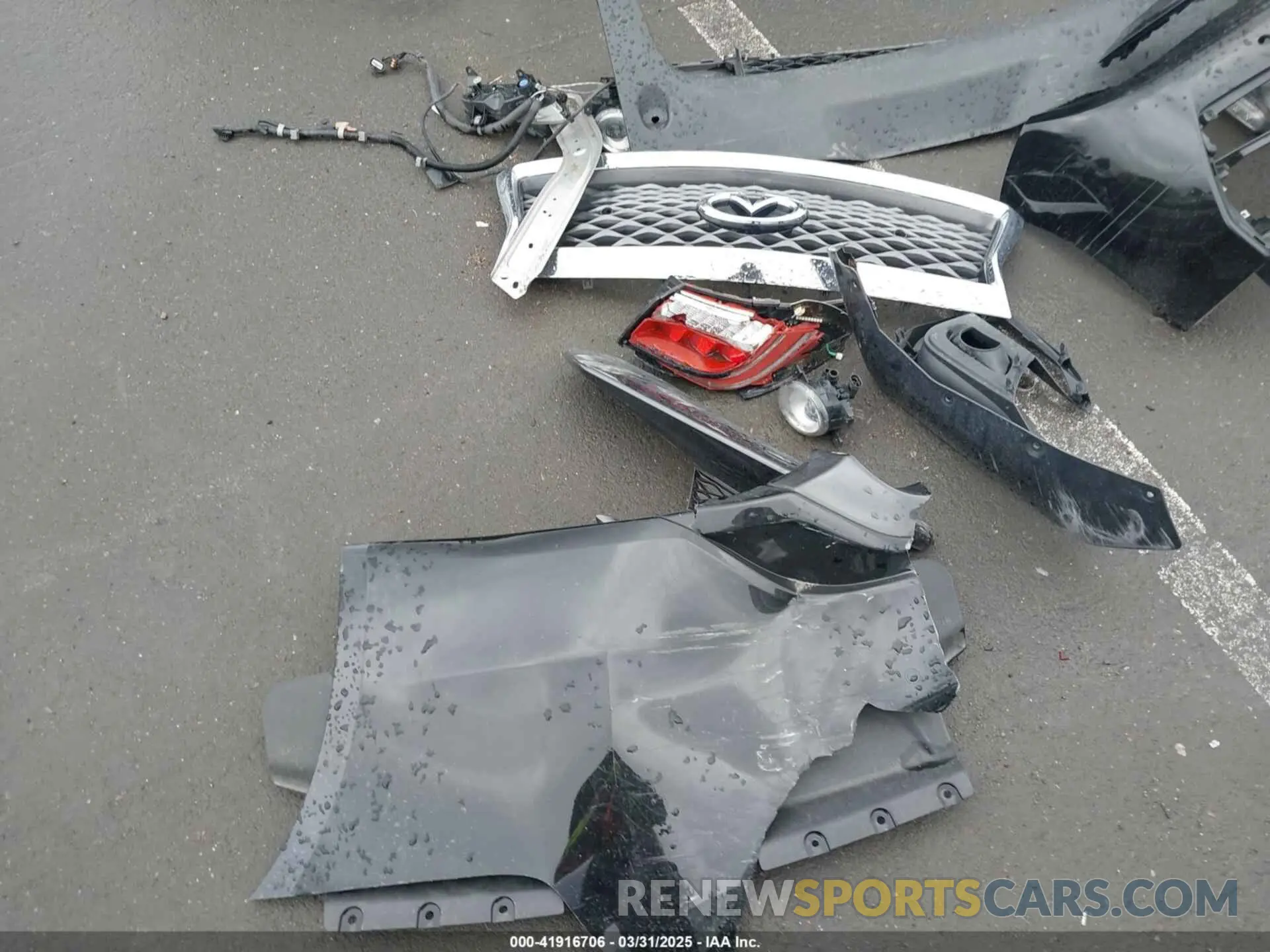 18 Photograph of a damaged car JN1FV7AP2LM630067 INFINITI Q50 2020
