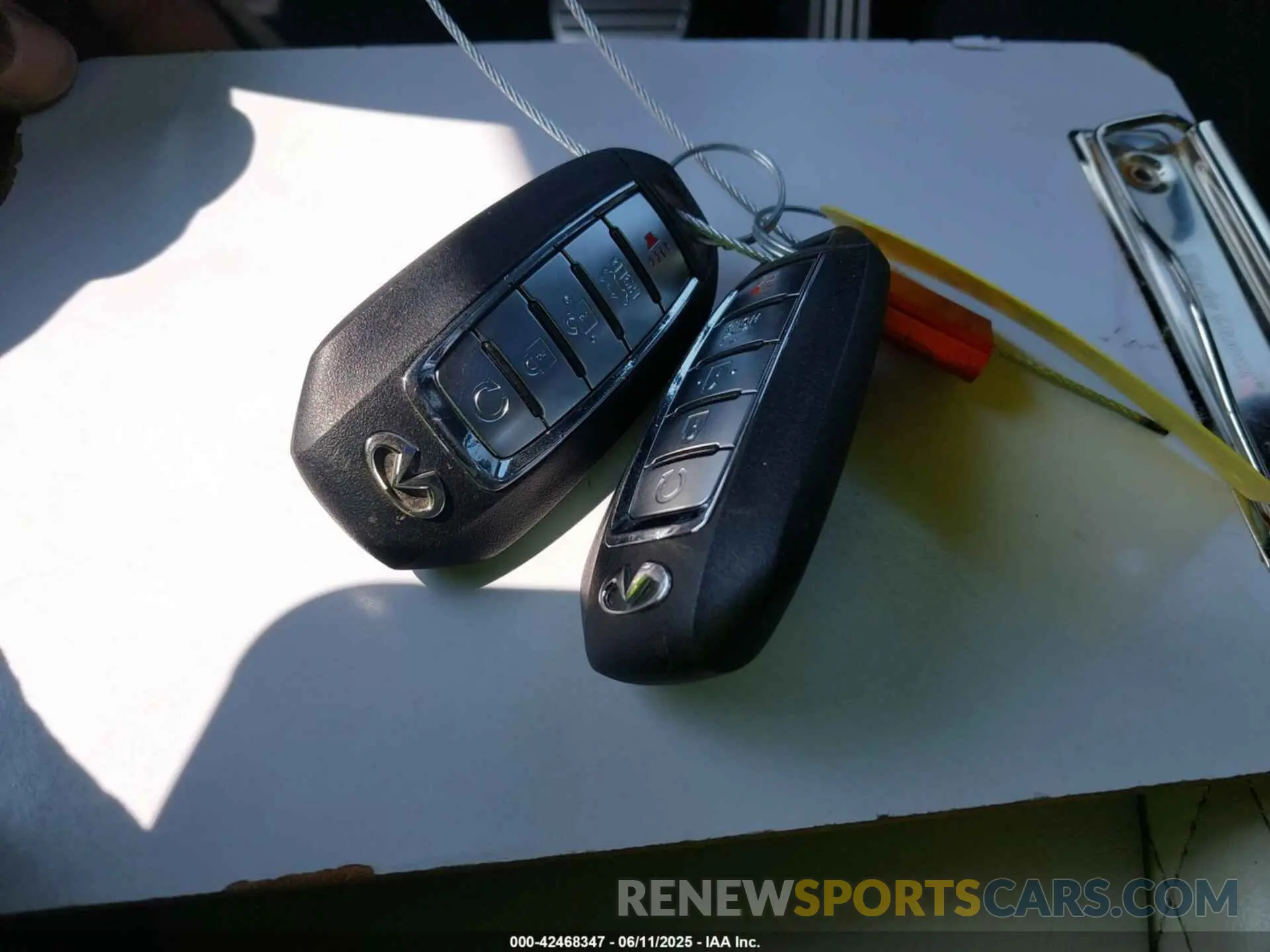 11 Photograph of a damaged car JN1FV7AR8LM660384 INFINITI Q50 2020