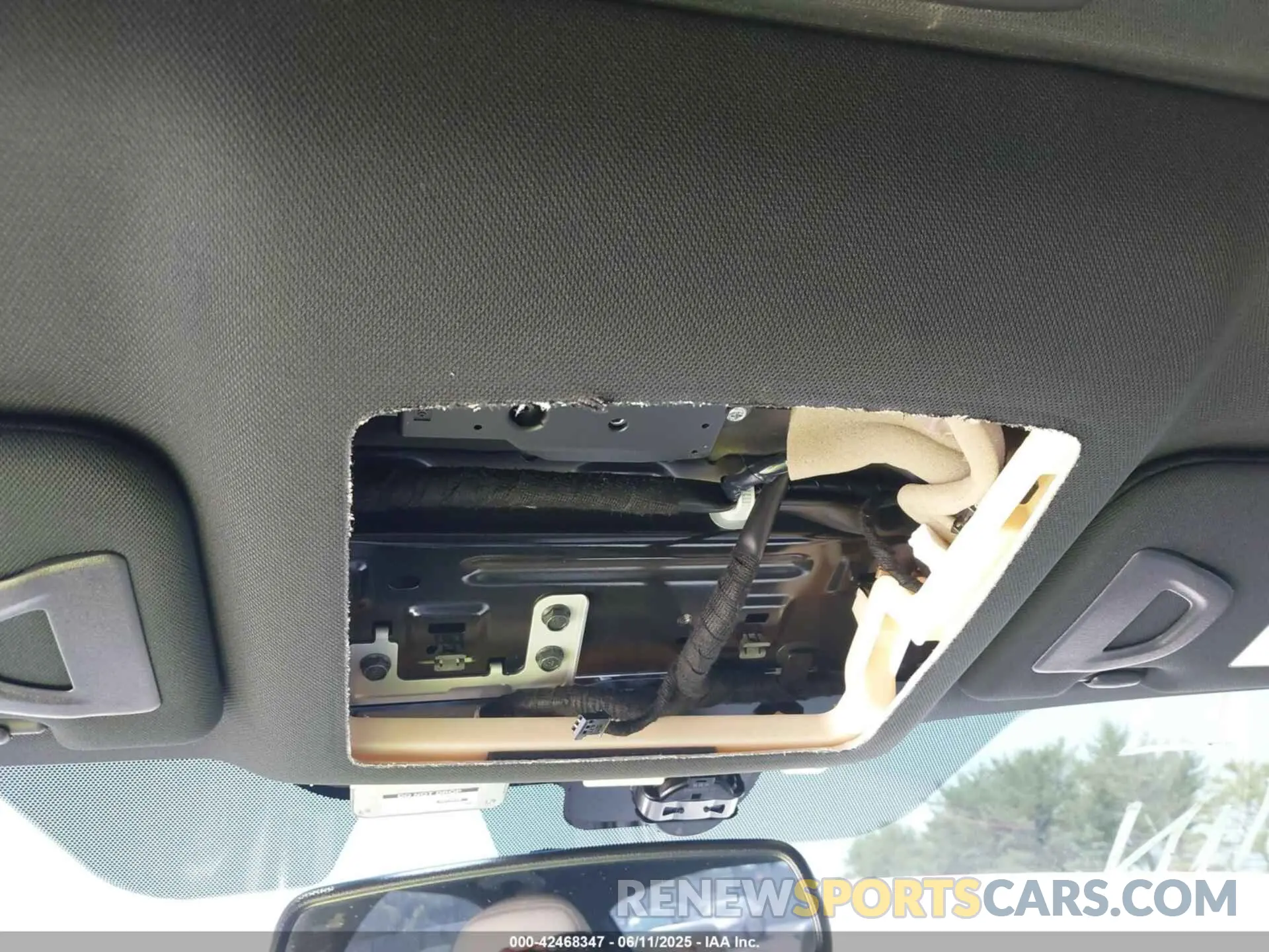 20 Photograph of a damaged car JN1FV7AR8LM660384 INFINITI Q50 2020