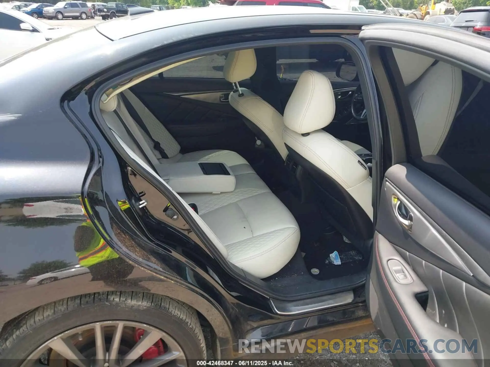8 Photograph of a damaged car JN1FV7AR8LM660384 INFINITI Q50 2020