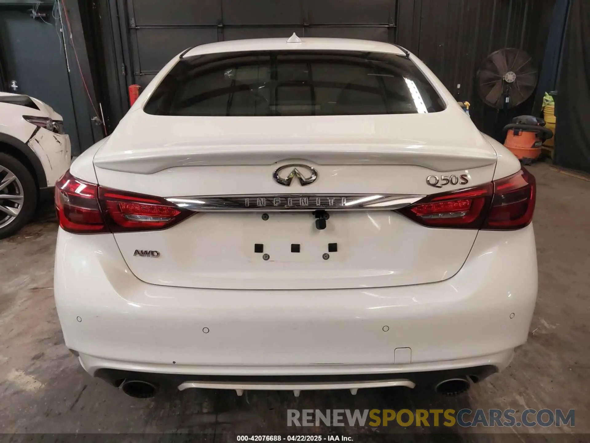 16 Photograph of a damaged car JN1FV7AR9LM660314 INFINITI Q50 2020