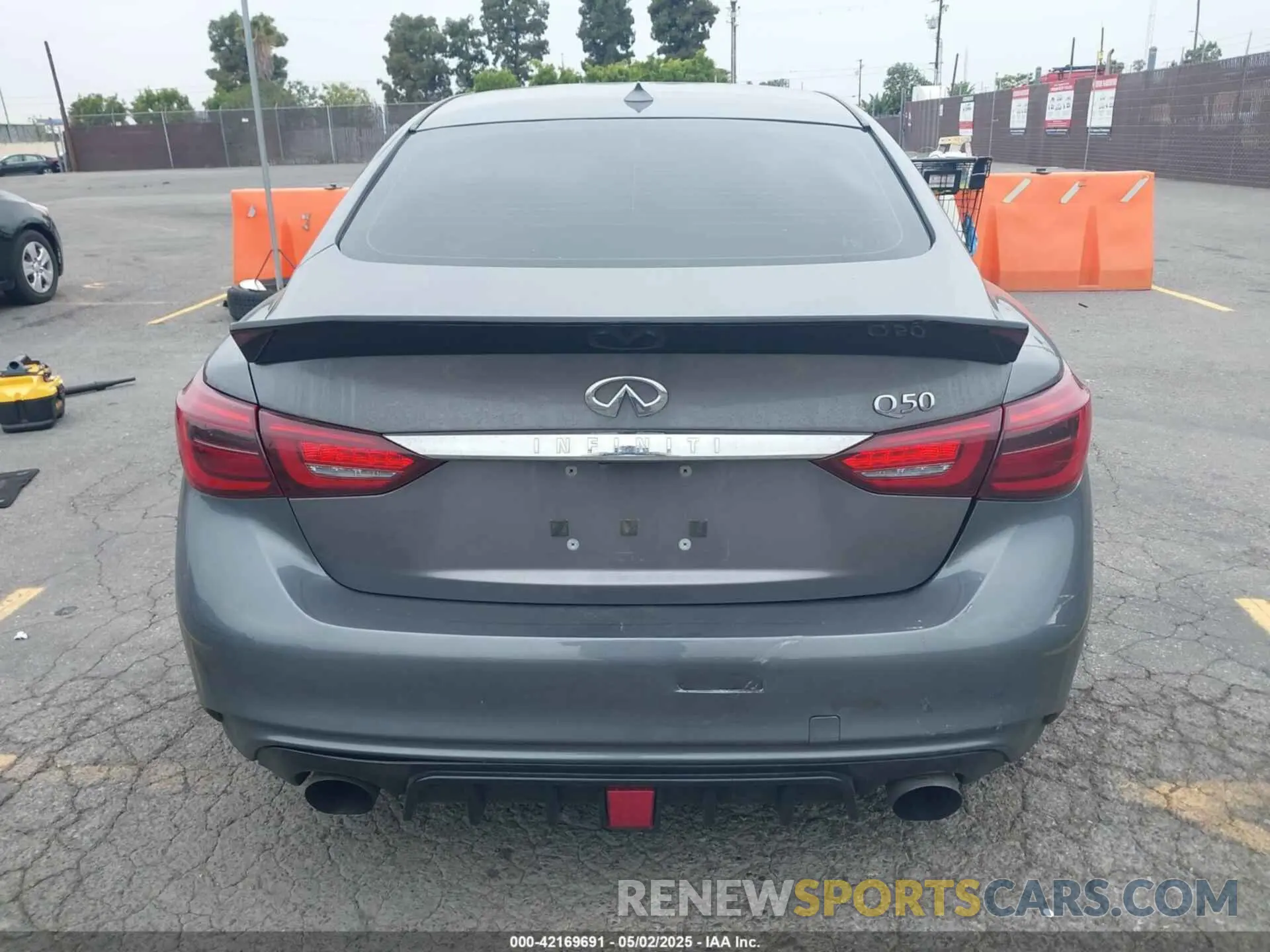 16 Photograph of a damaged car JN1EV7AP2MM703158 INFINITI Q50 2021